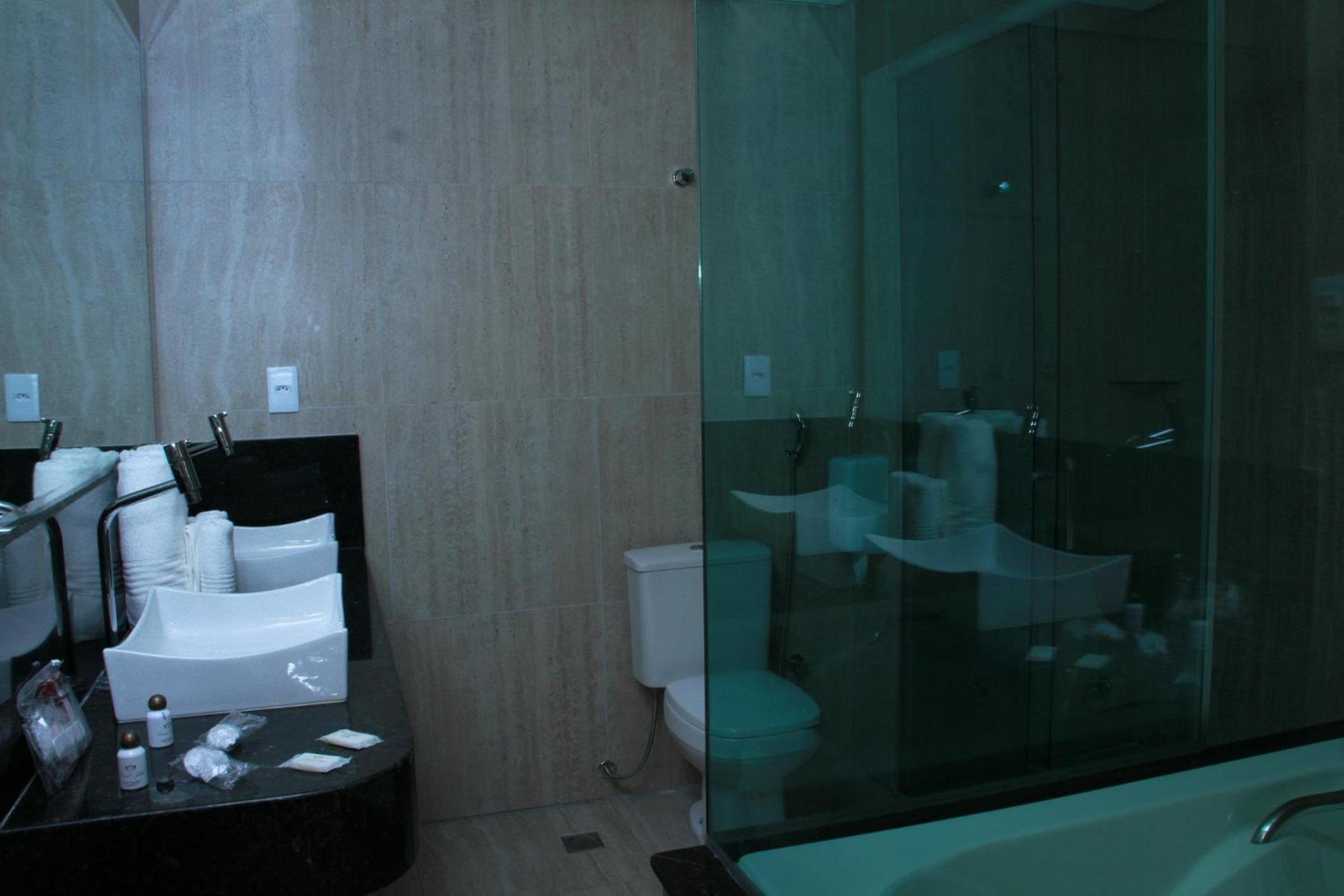 Deluxe Junior Suite - Photo 3