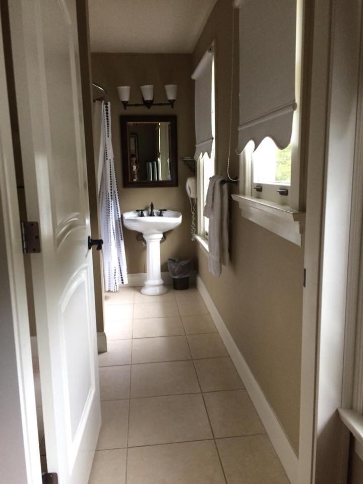 Superior King Suite photo 3
