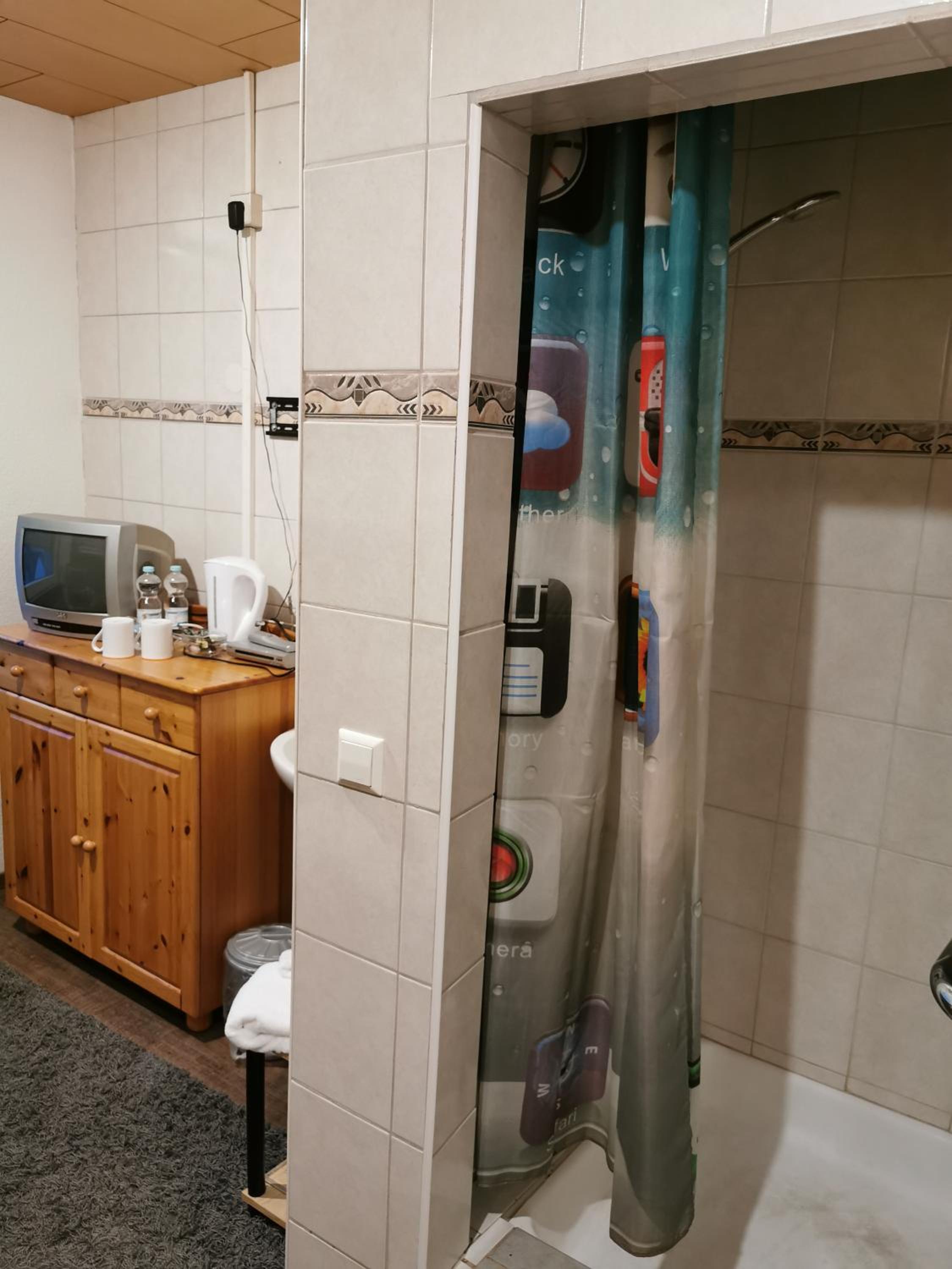Double Room - Photo 5