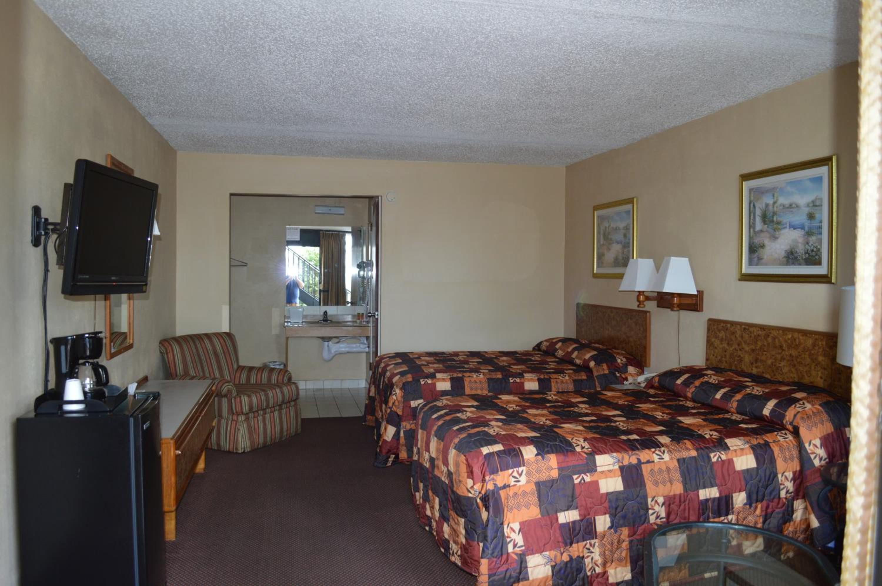 Double Room - Disability Access photo 1