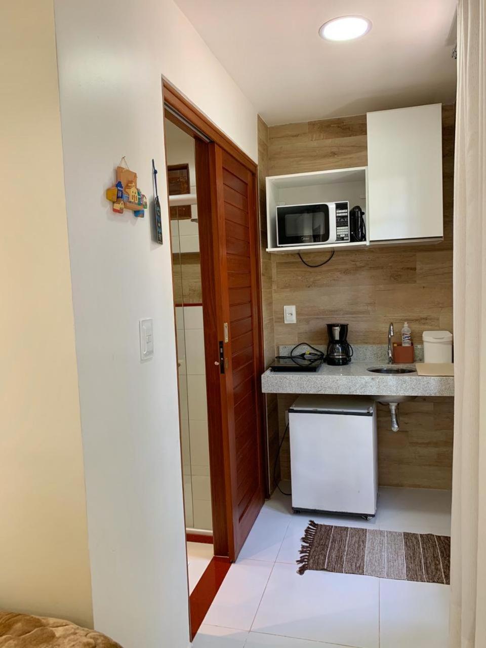 Deluxe Queen Suite - Photo 24