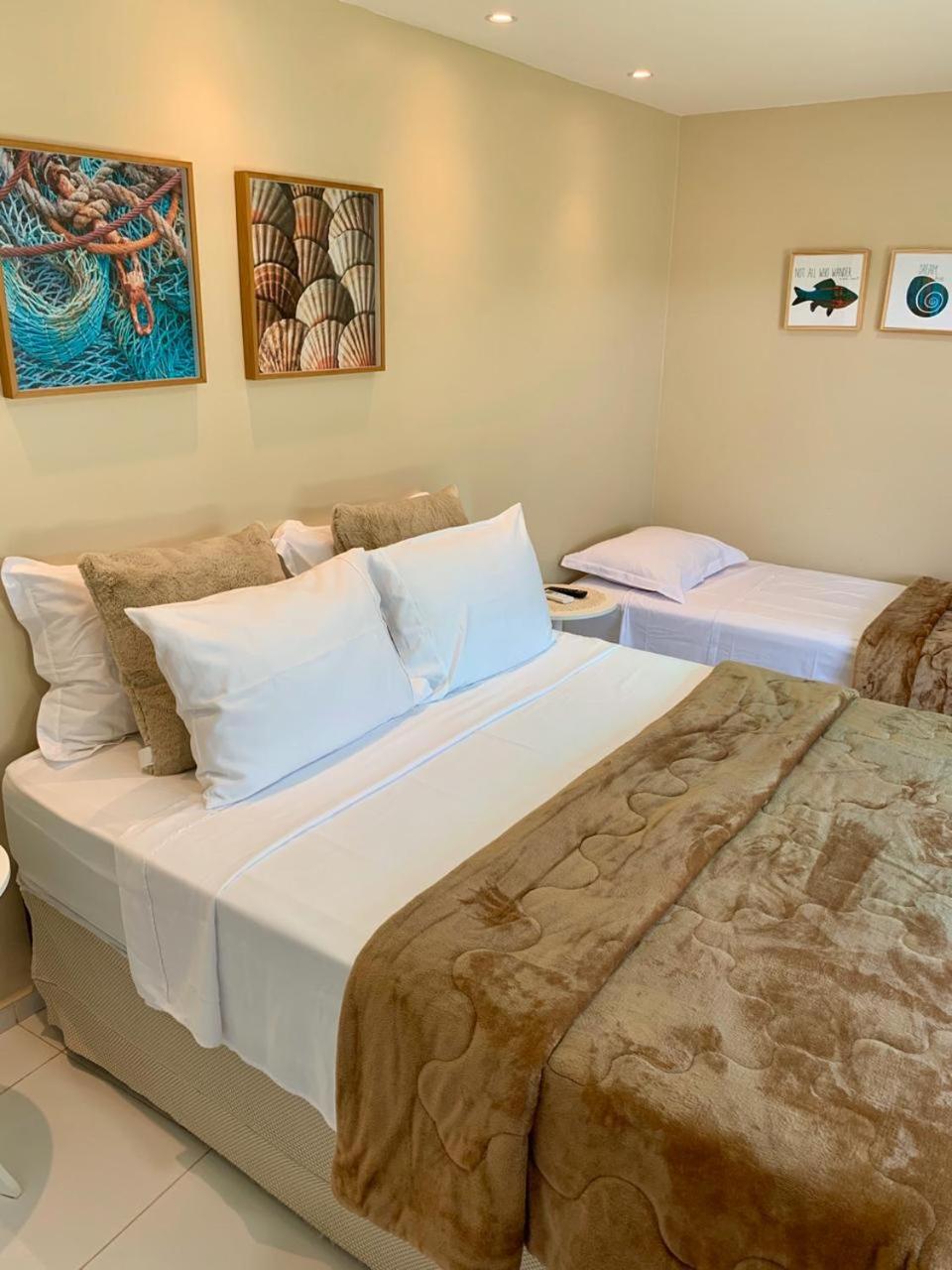 Deluxe Queen Suite - Photo 22