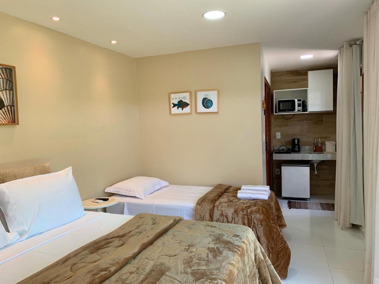 Deluxe Queen Suite - Photo 19