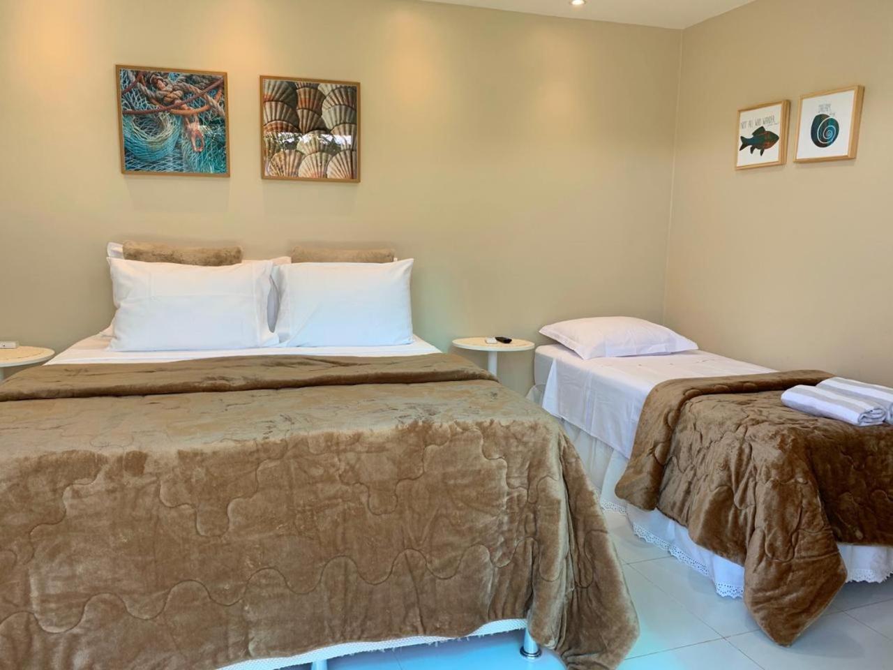 Deluxe Queen Suite - Photo 12