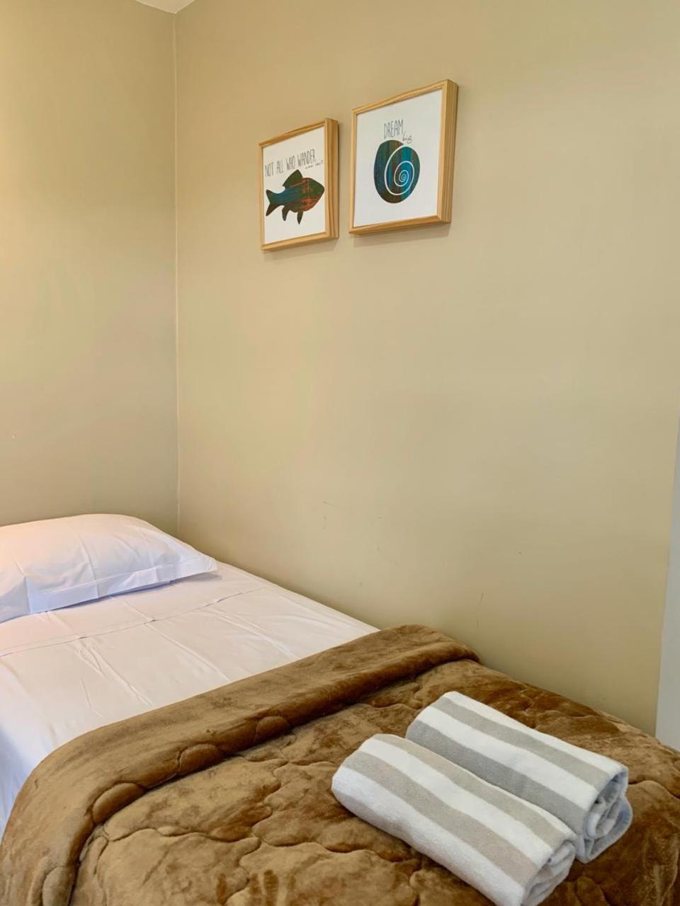 Deluxe Queen Suite - Photo 11
