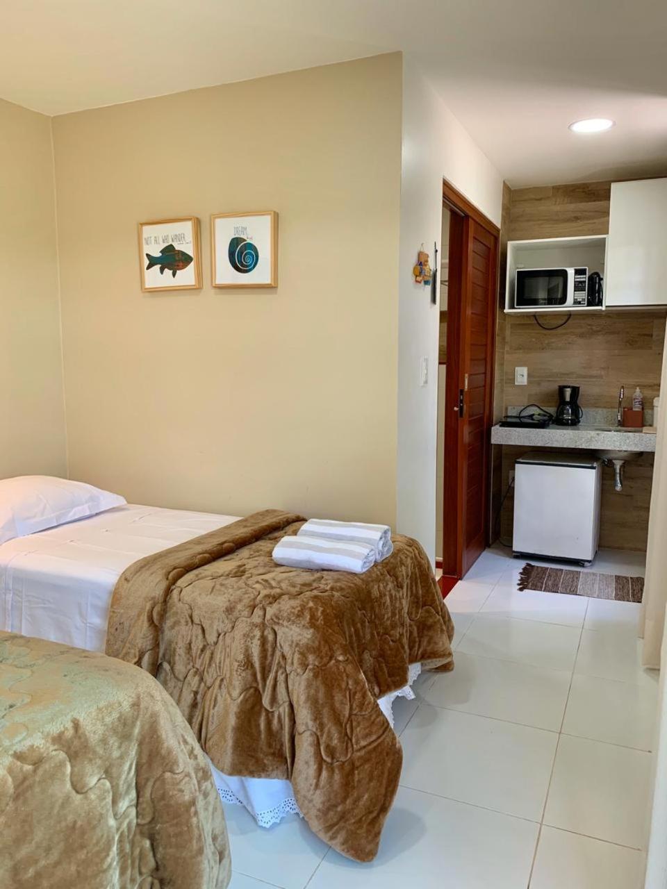 Deluxe Queen Suite - Photo 8