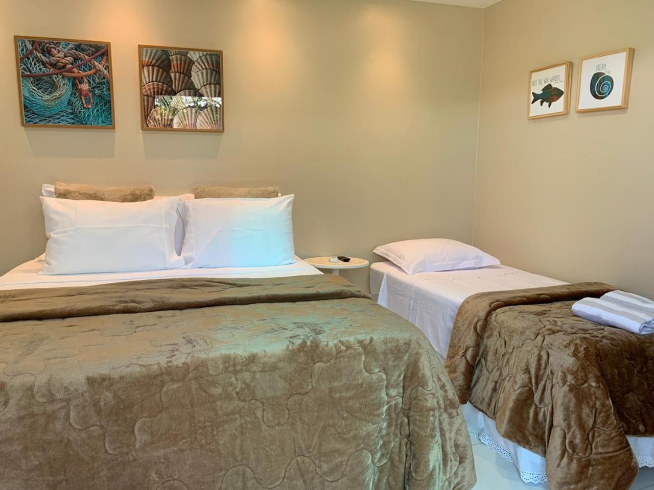 Deluxe Queen Suite - Photo 43