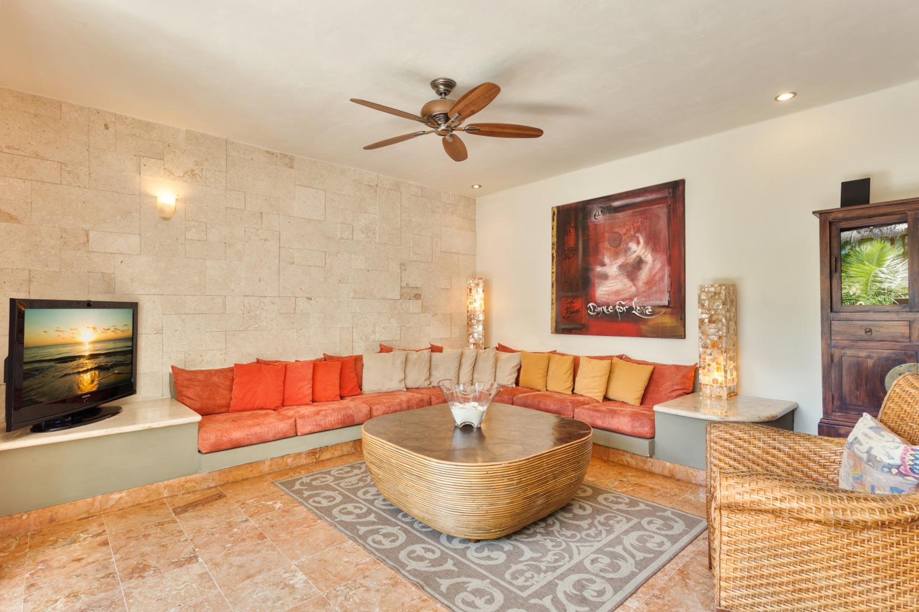 Three-Bedroom Suite - Penthouse photo 1