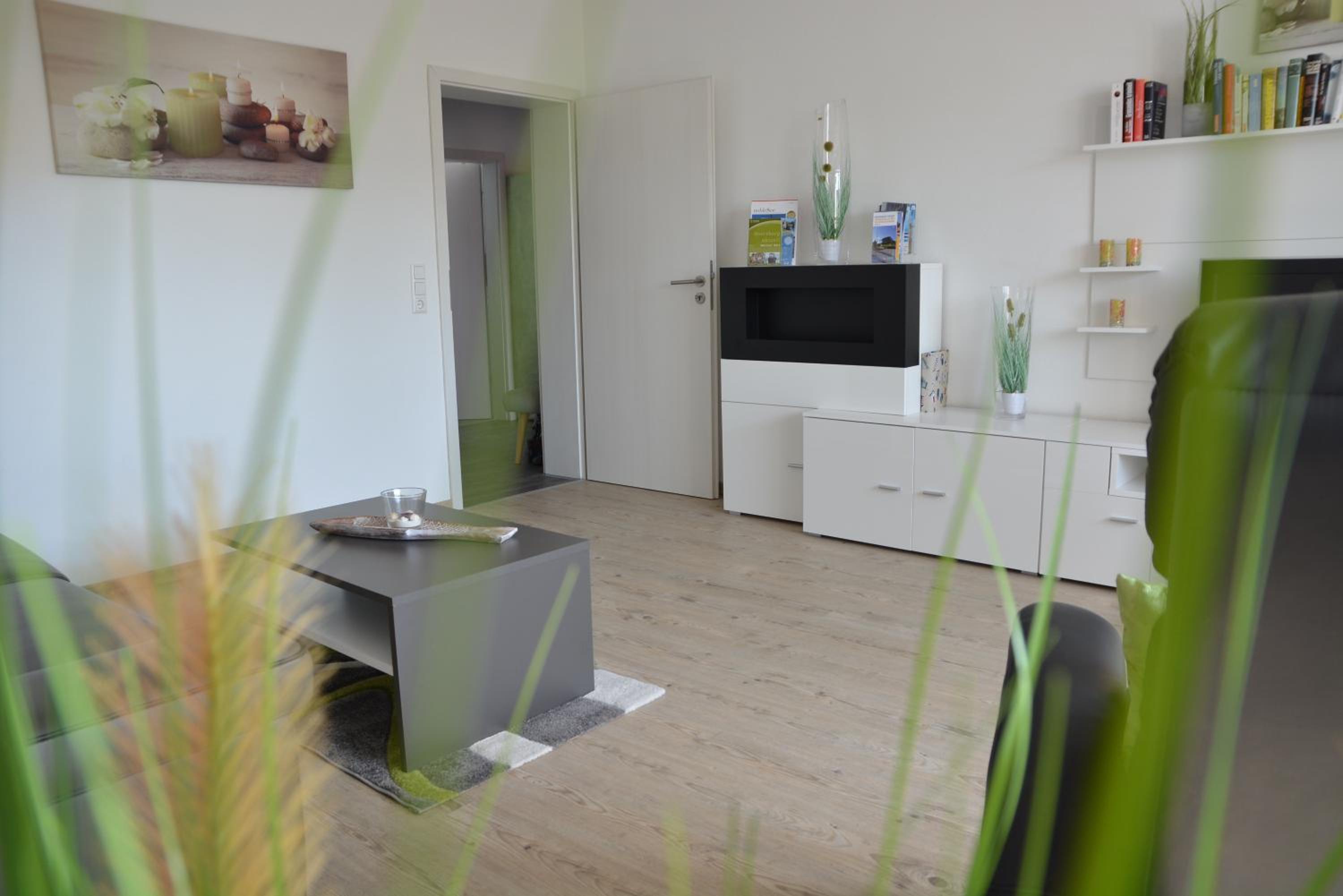 One-Bedroom Apartment photo 2