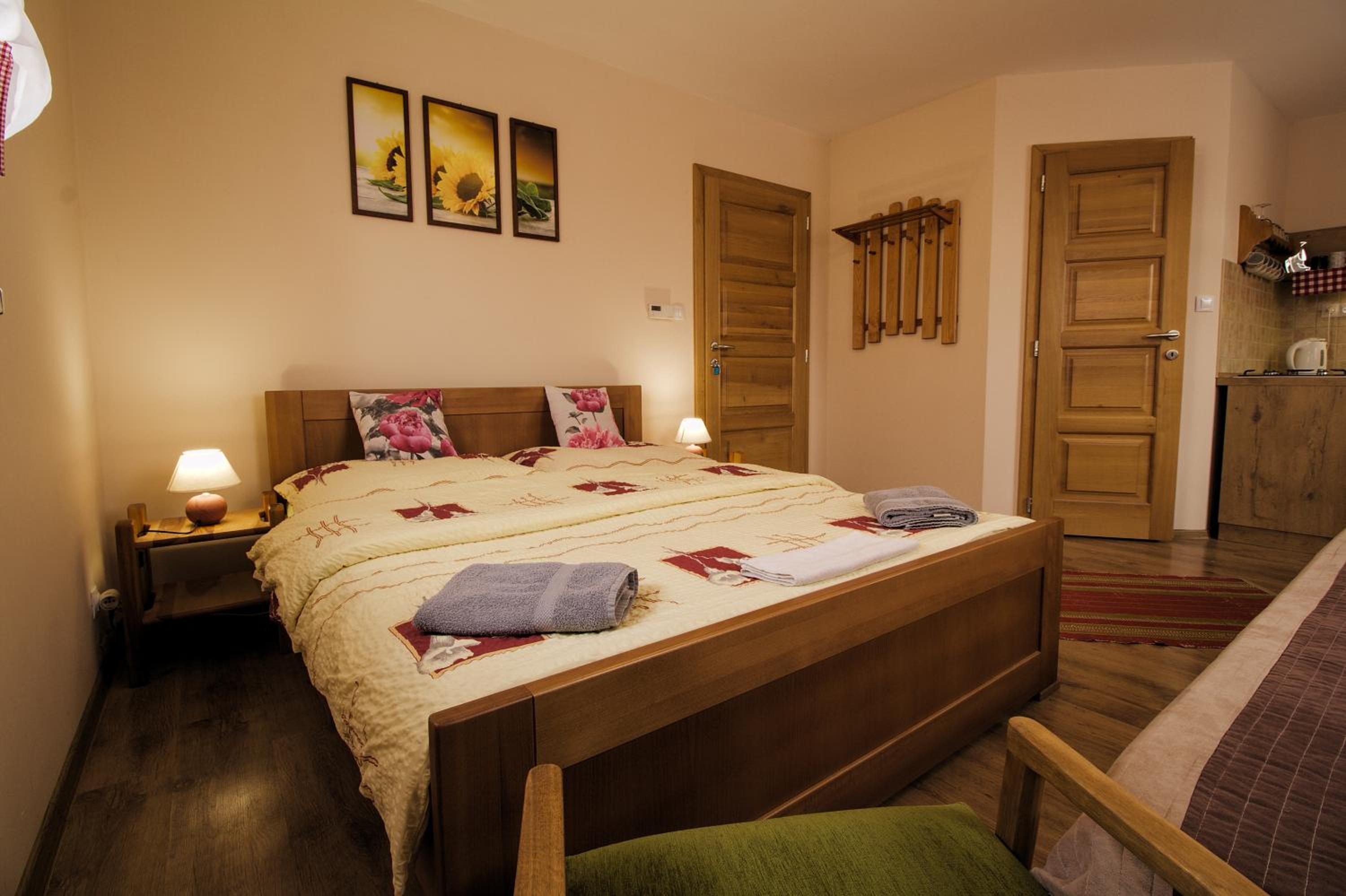 Double Room with Private Bathroom photo 2