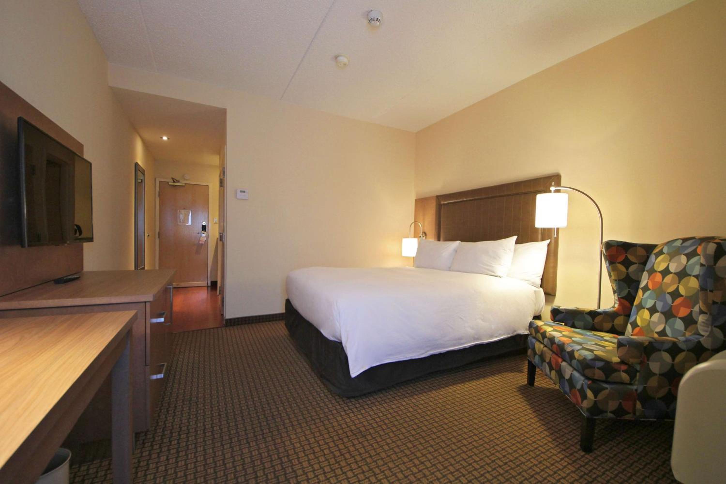 Queen Room with Spa Bath - Non-Smoking - Photo 2