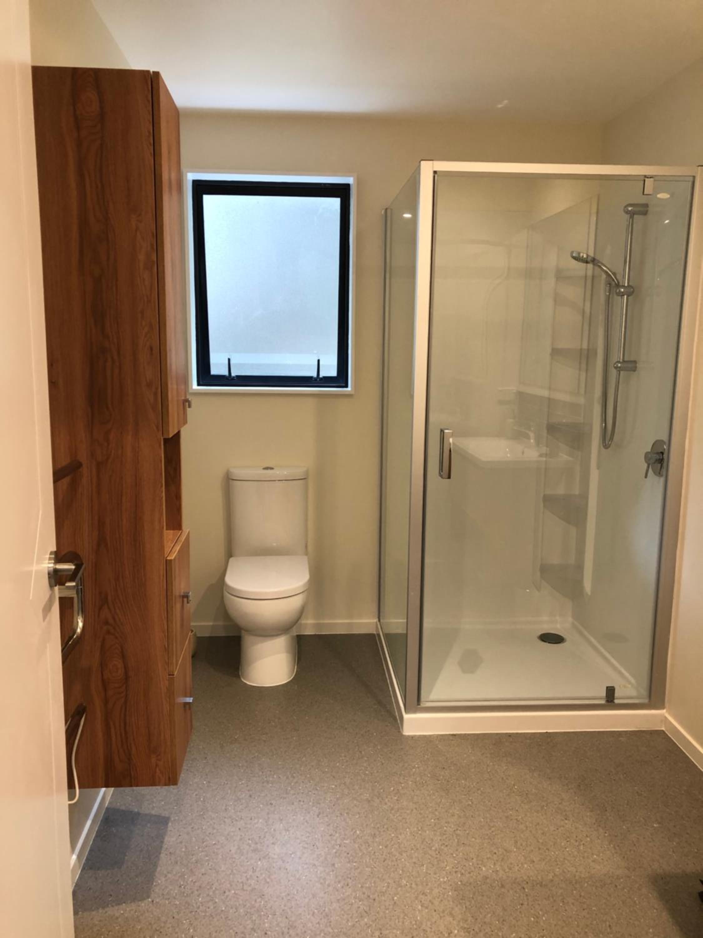 Two-Bedroom House - Photo 19