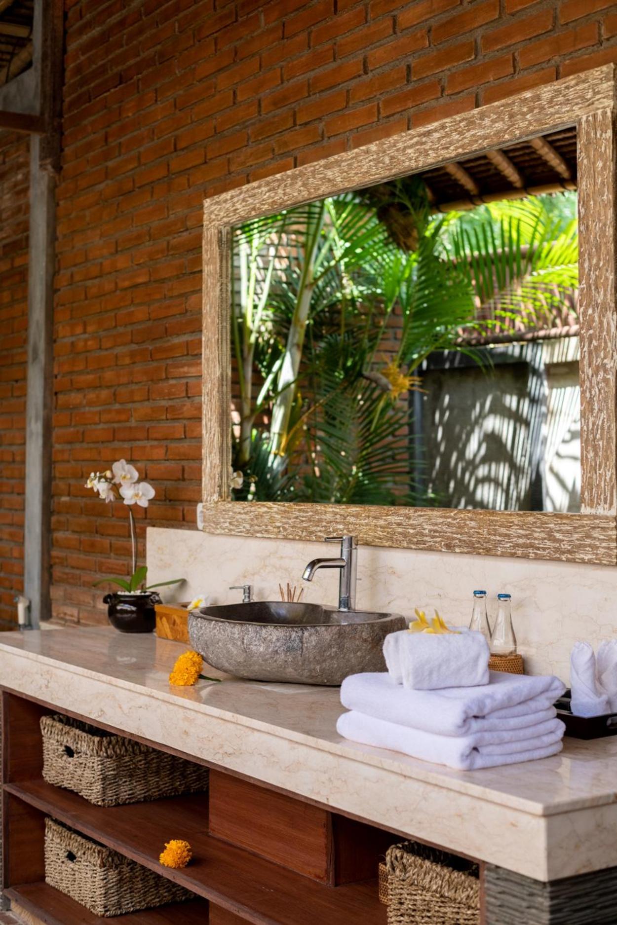 One-Bedroom Villa with Private Pool - Photo 33