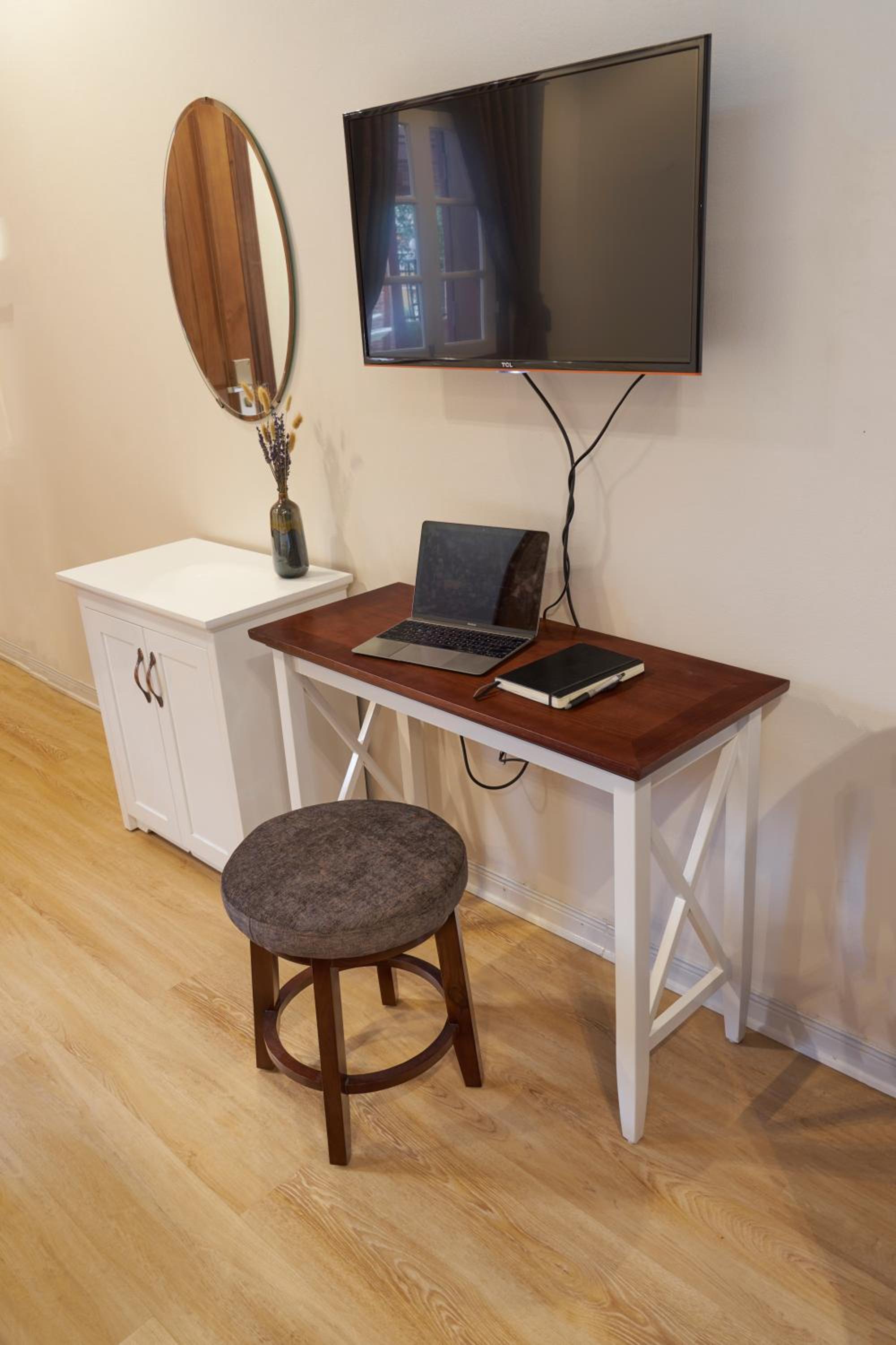 Family Studio - Photo 5