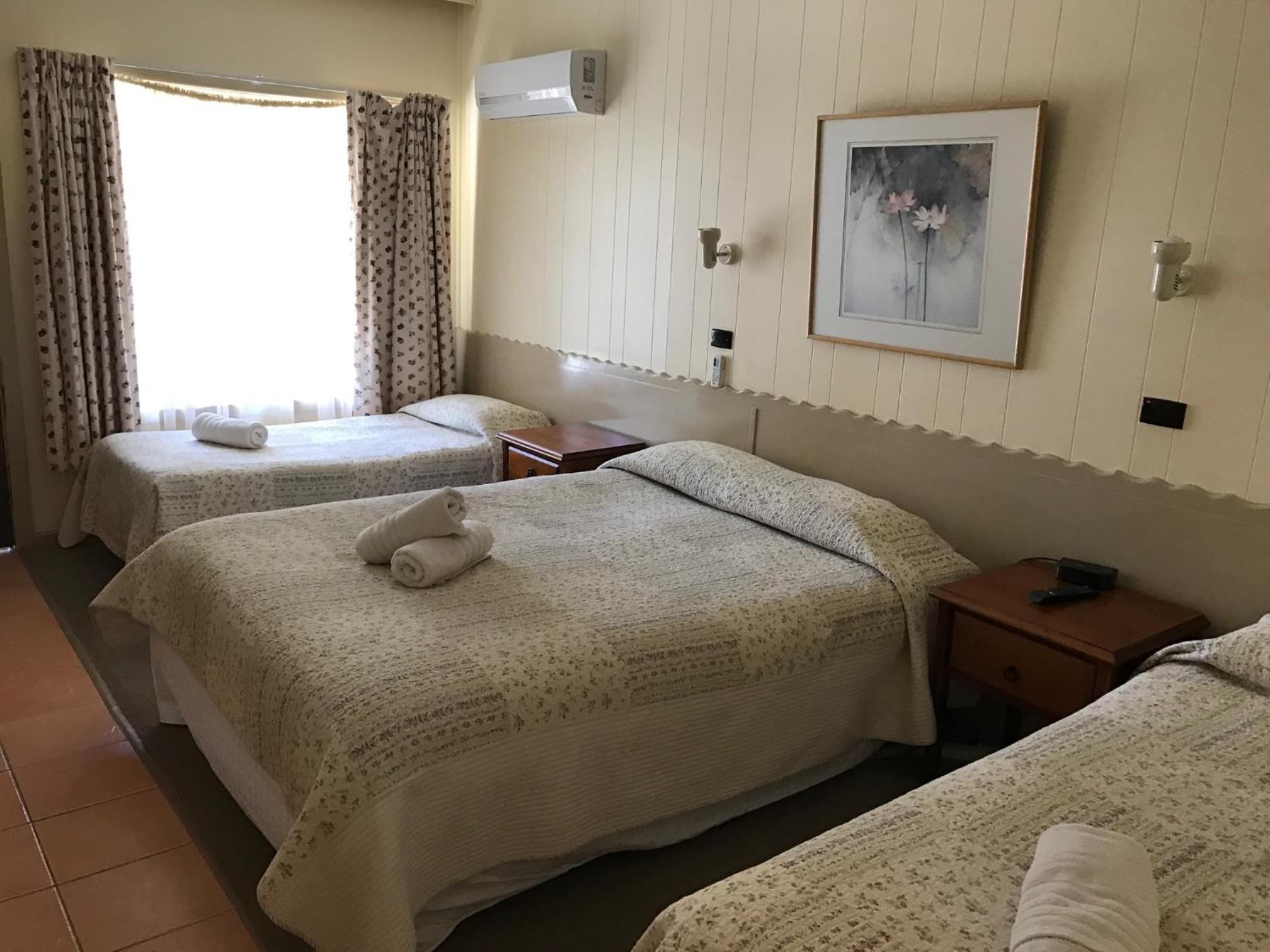 Standard Queen Room (Non - Pet Room) photo 1