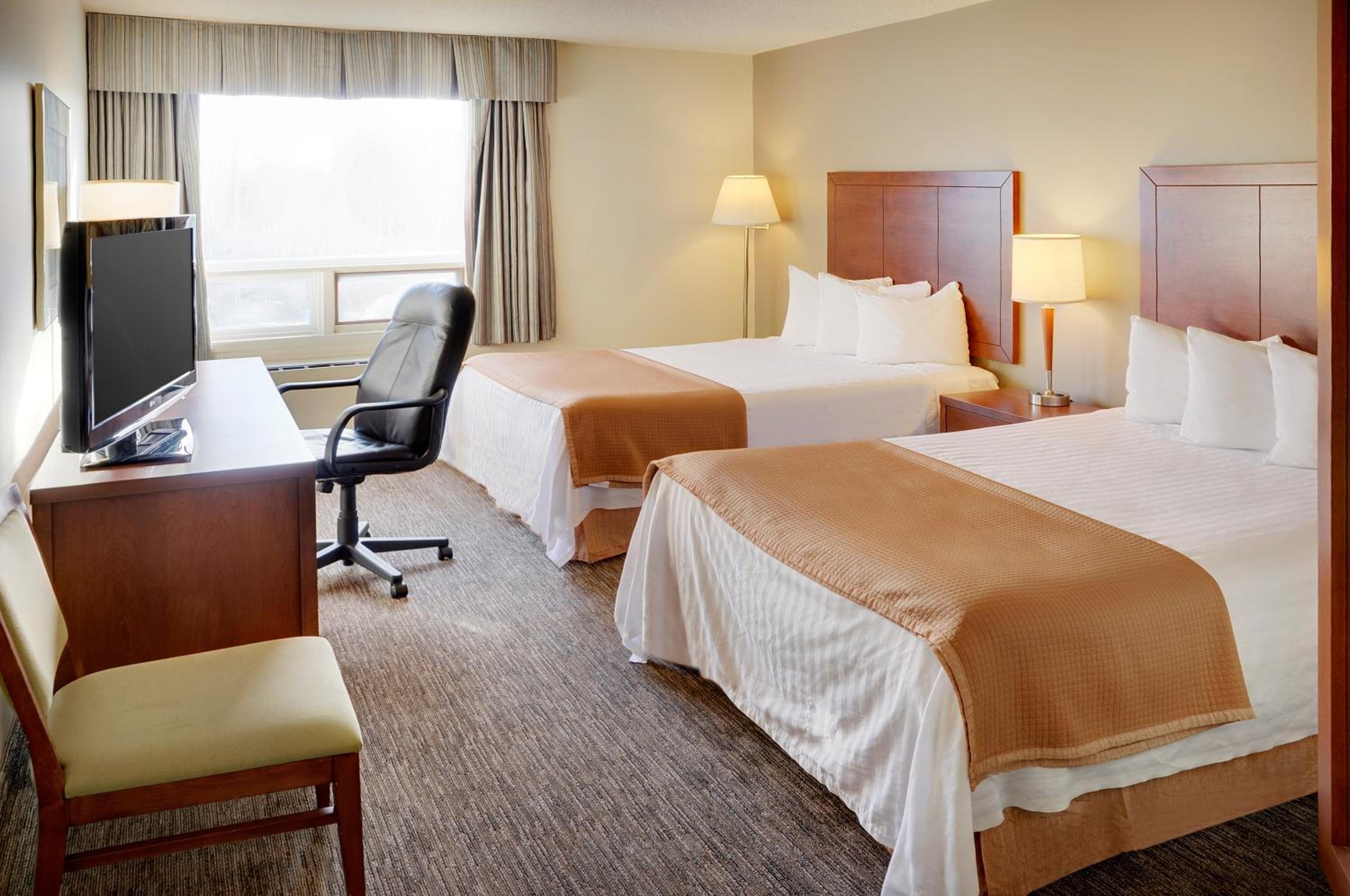 Double Room with Two Double Beds - Non-Smoking - Photo 1
