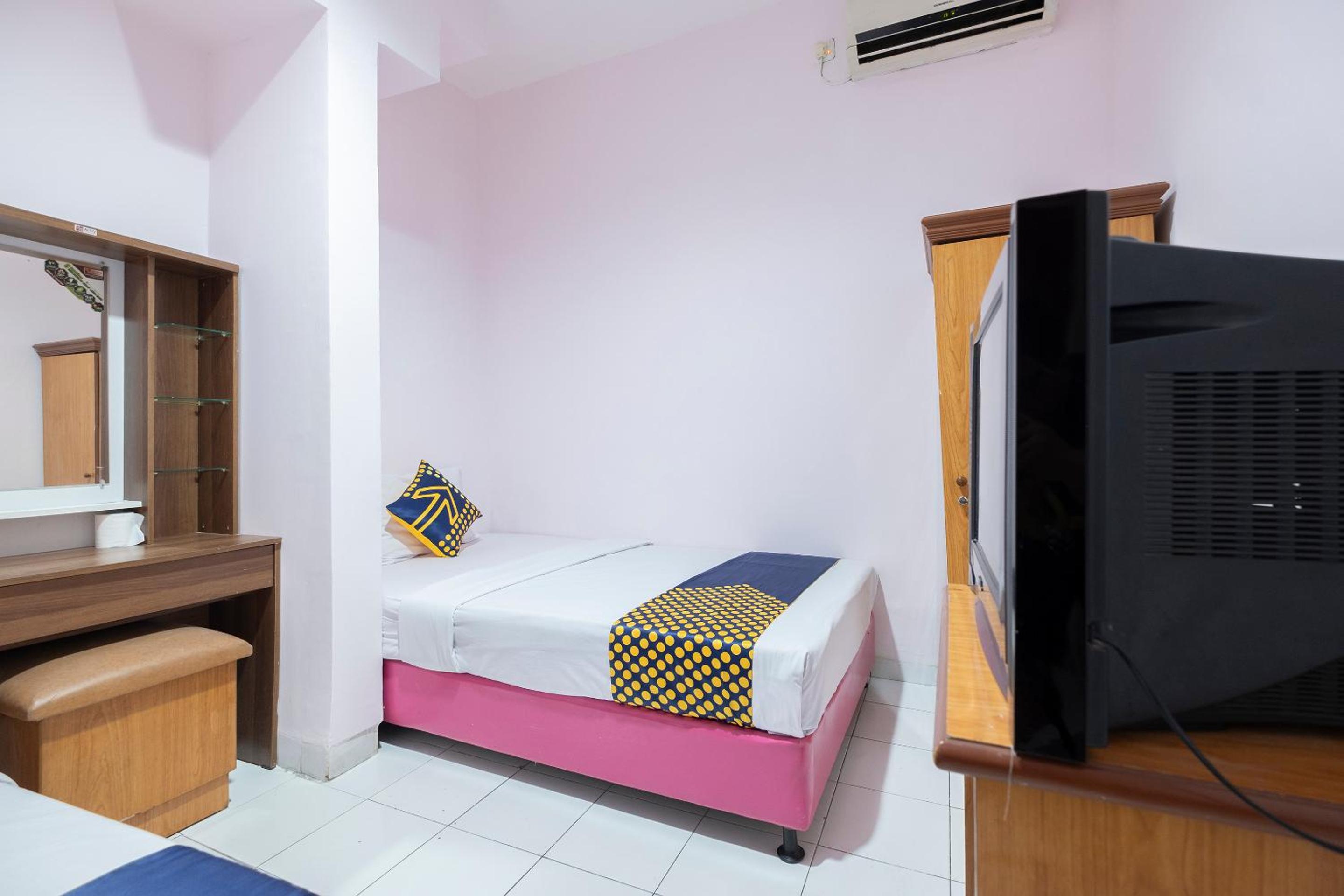 Small Twin Room photo 3