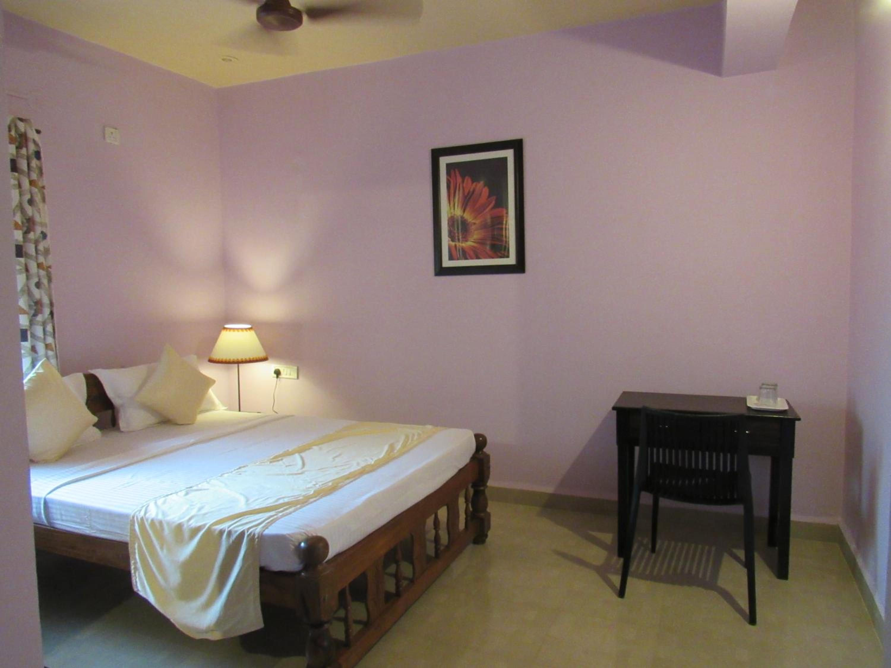 Family Room photo 3