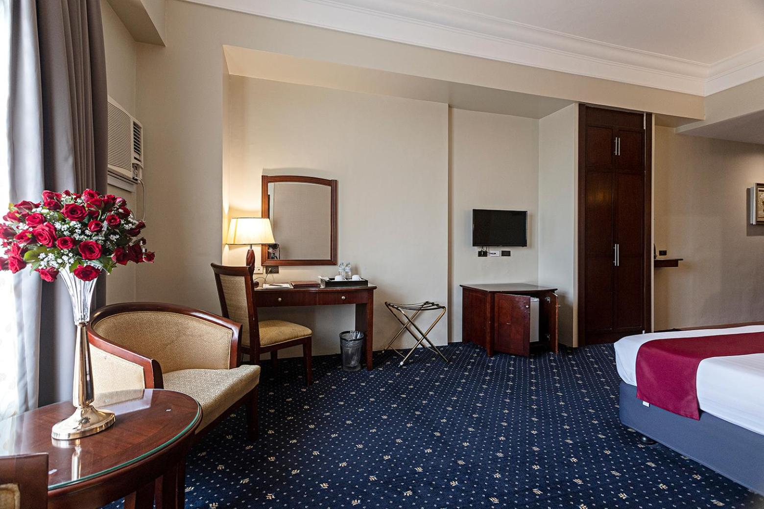Grand Deluxe Room - Photo 6