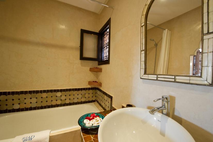 Superior Double Room - Photo 9