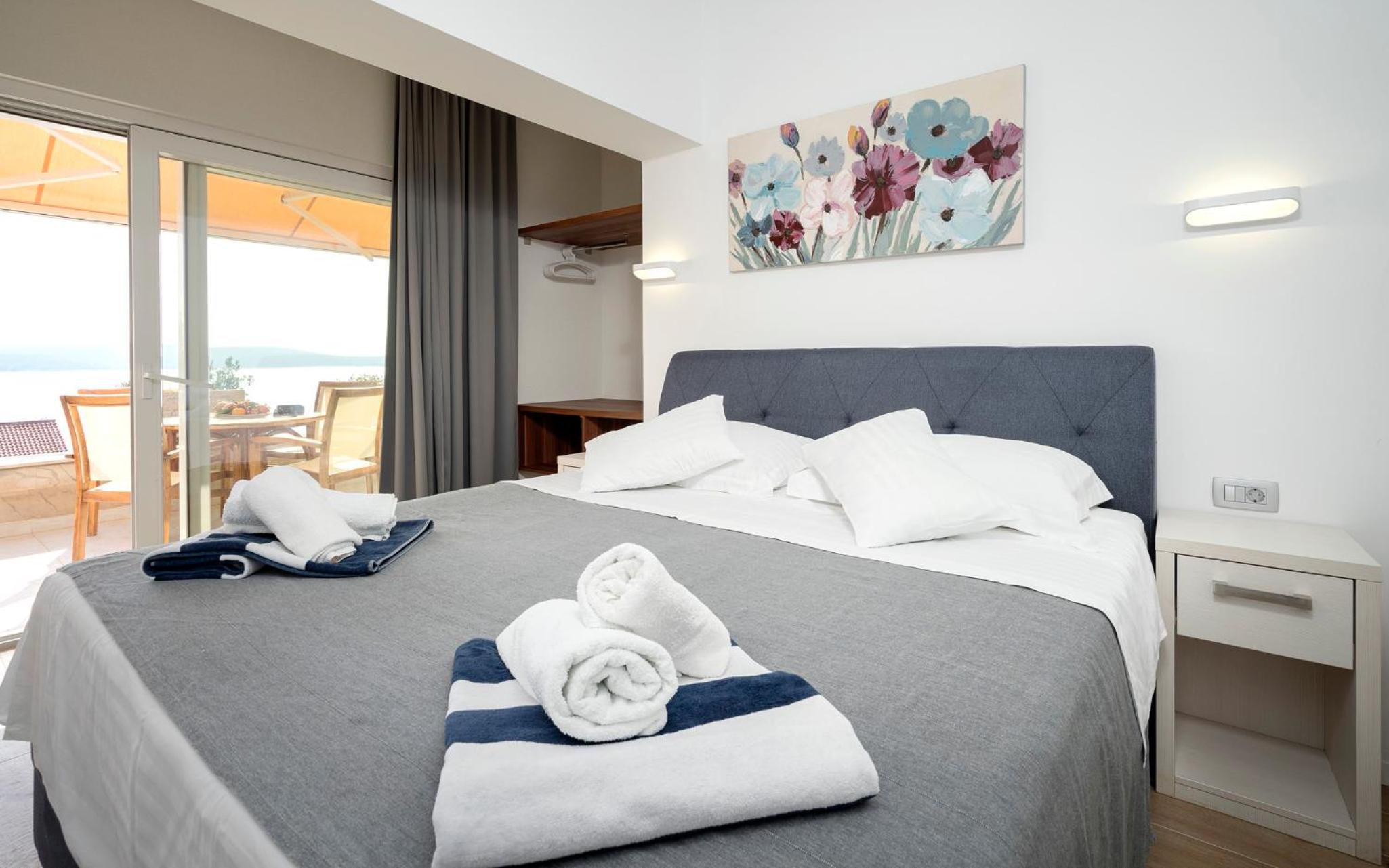 Apartment with Sea View photo 1