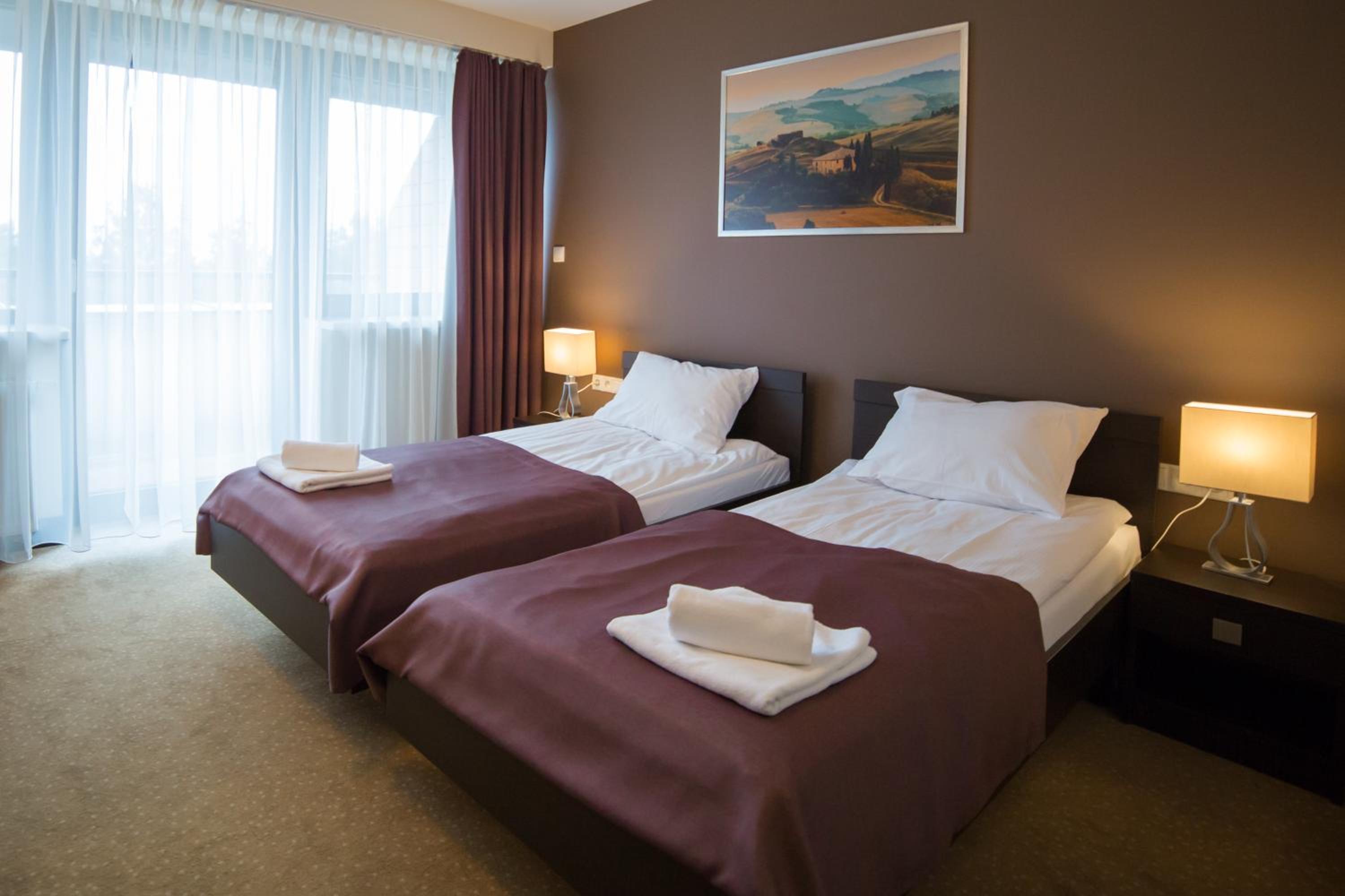 Twin Room - Photo 1