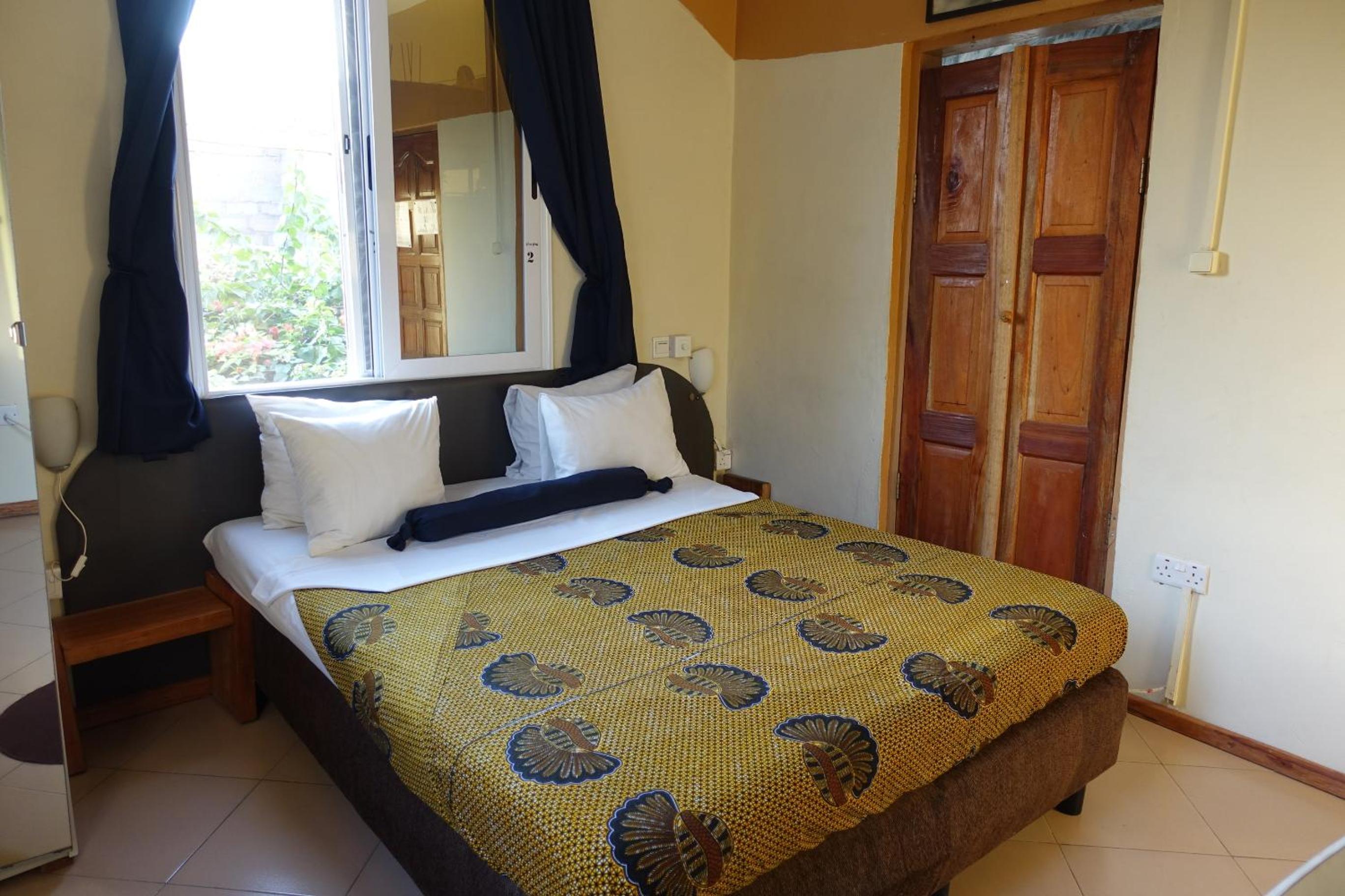 Deluxe Double Room with Balcony photo 1