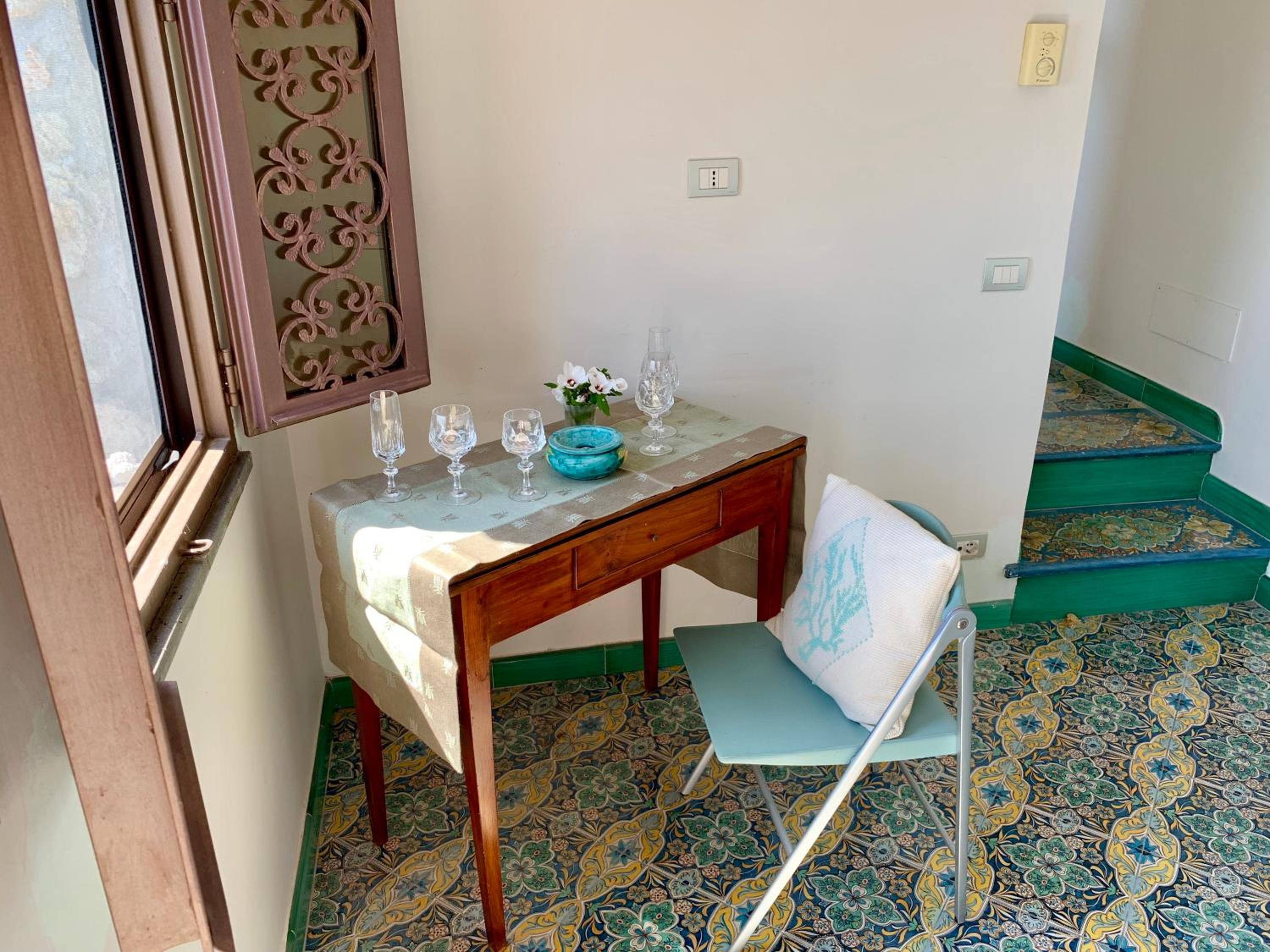 Deluxe Double Room with Sea View - Photo 6