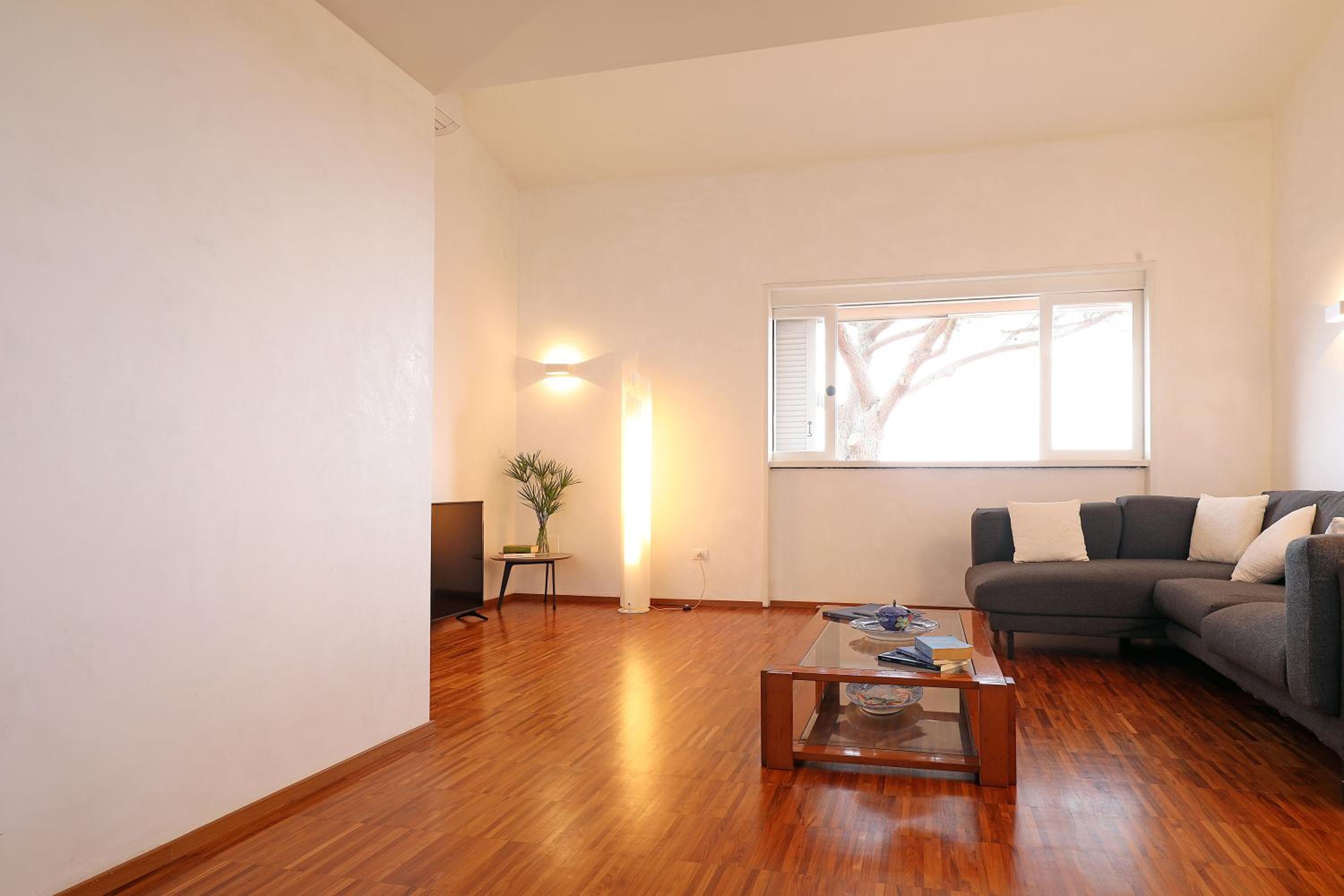 Villa photo 1