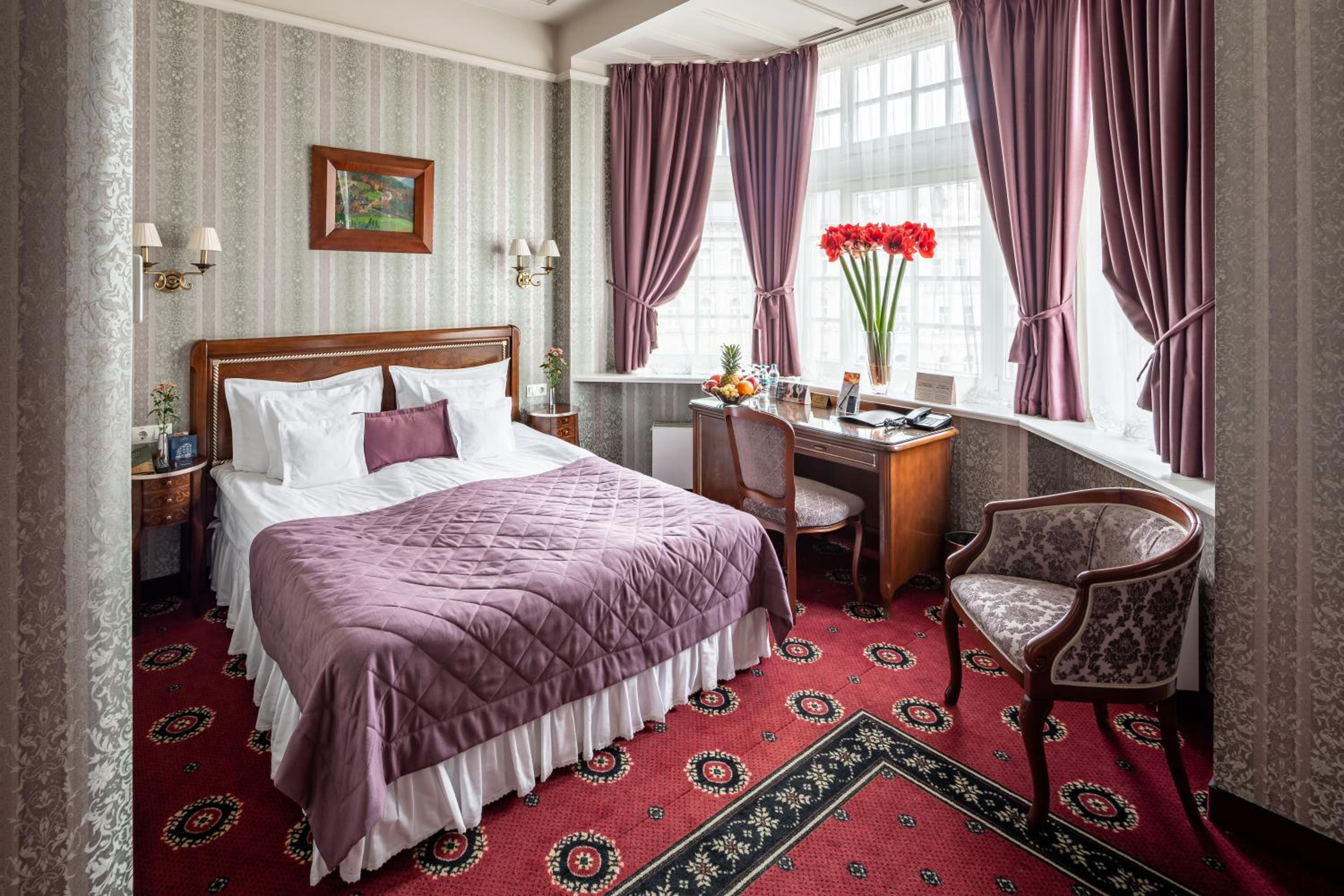 Deluxe Double Room with Balcony photo 1