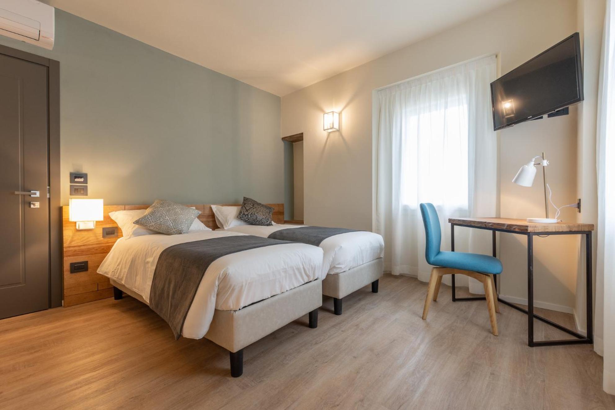 Deluxe Twin Room - Photo 1
