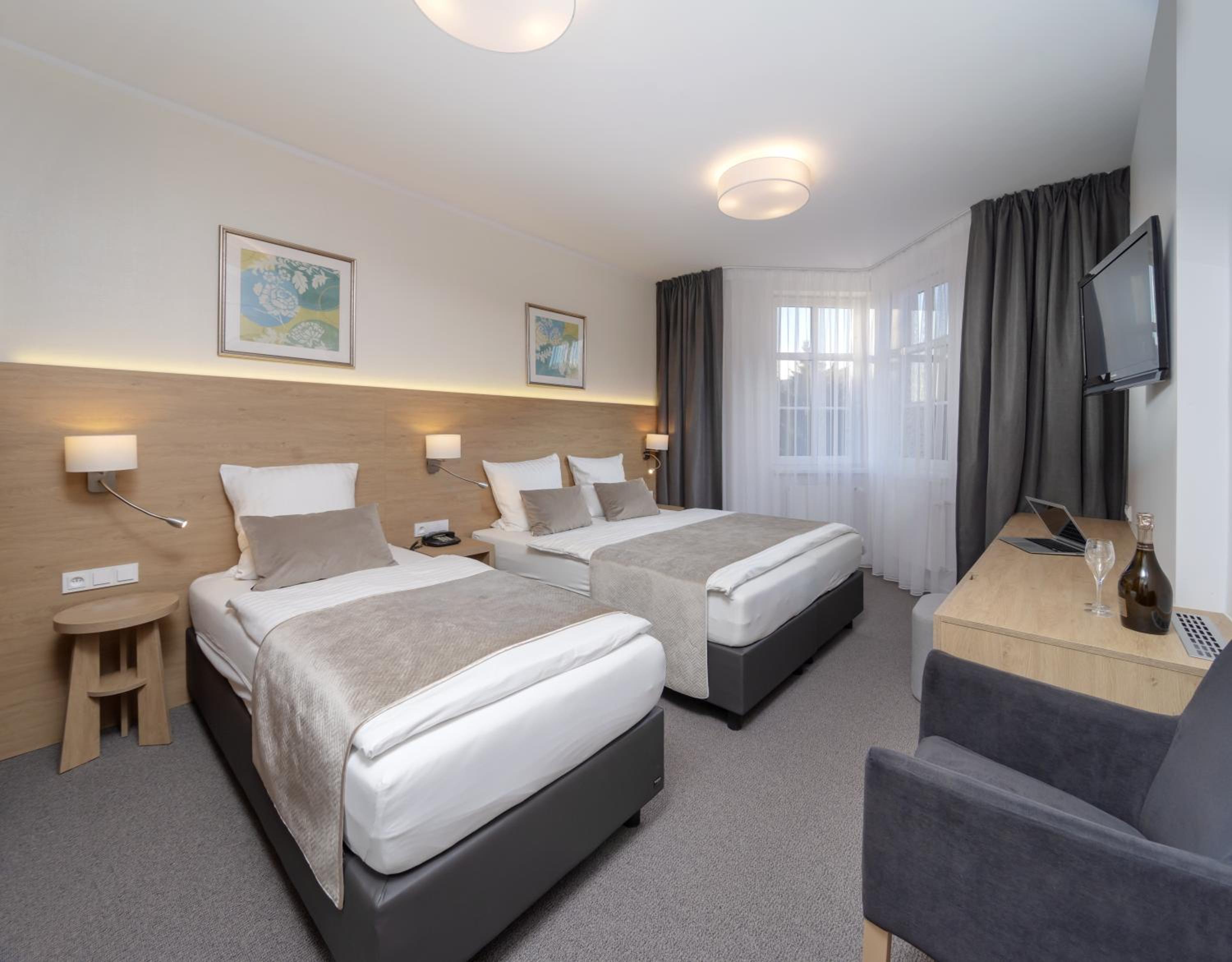 Superior Triple Room photo 2