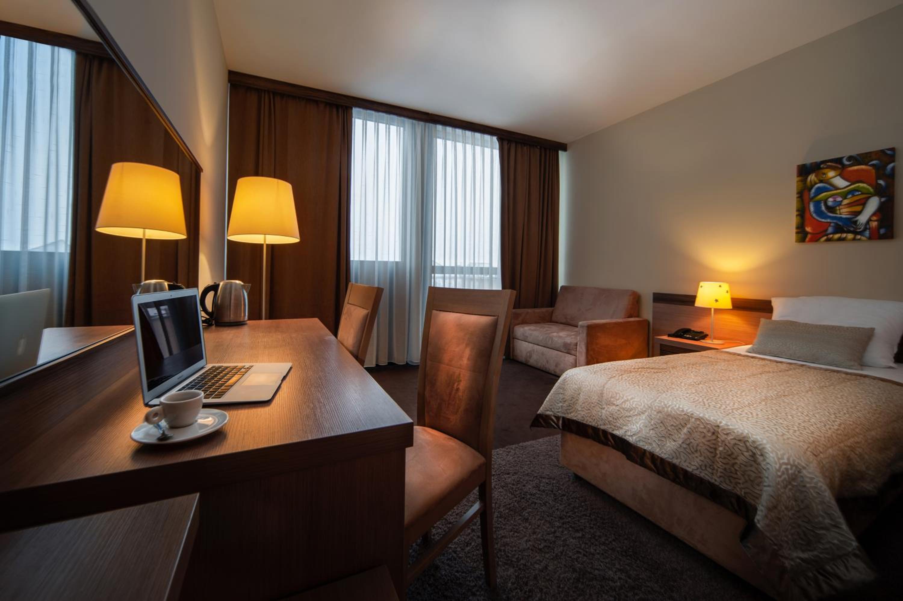Triple Room - Photo 1