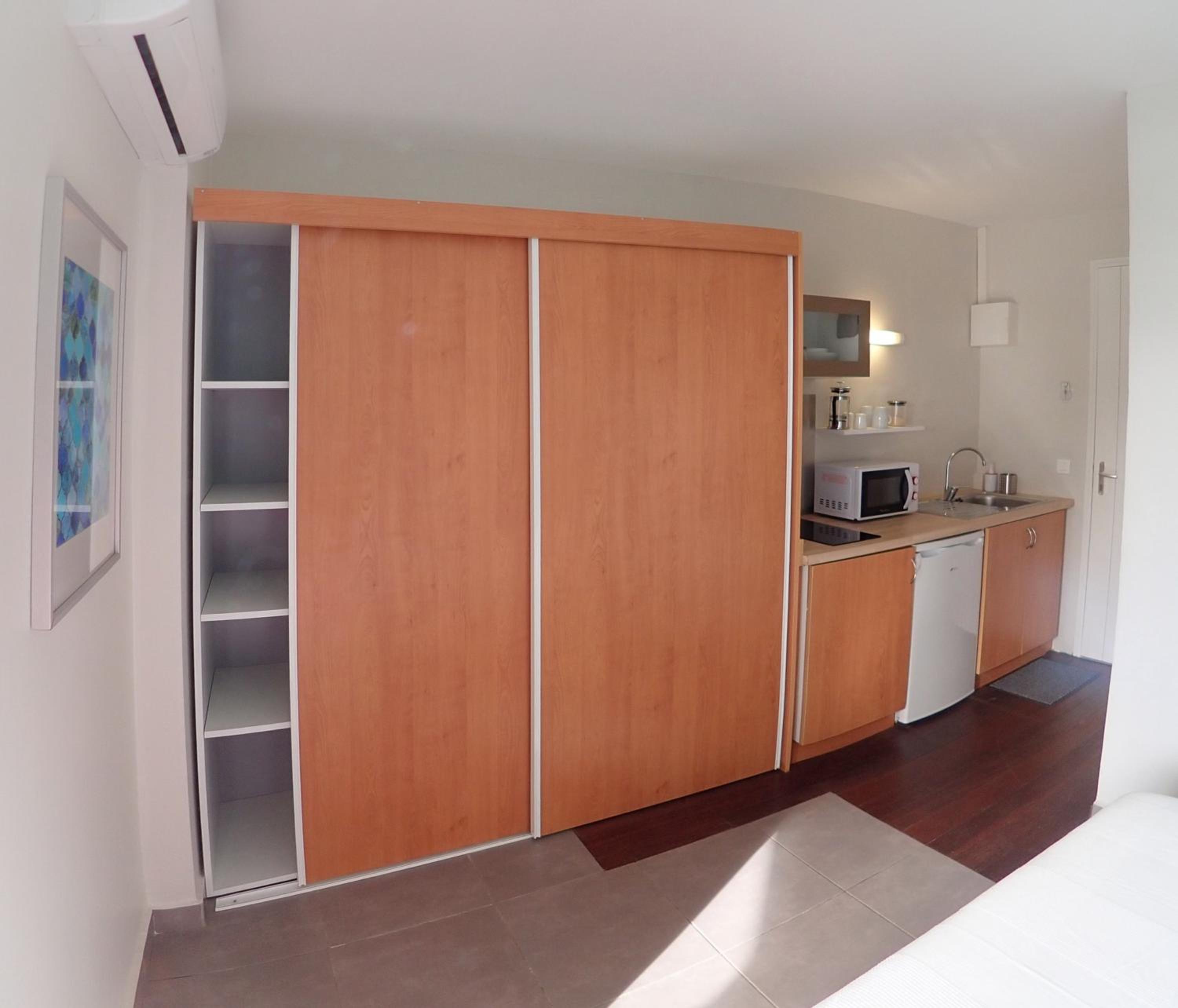 Studio Apartment with Sea View - Photo 22
