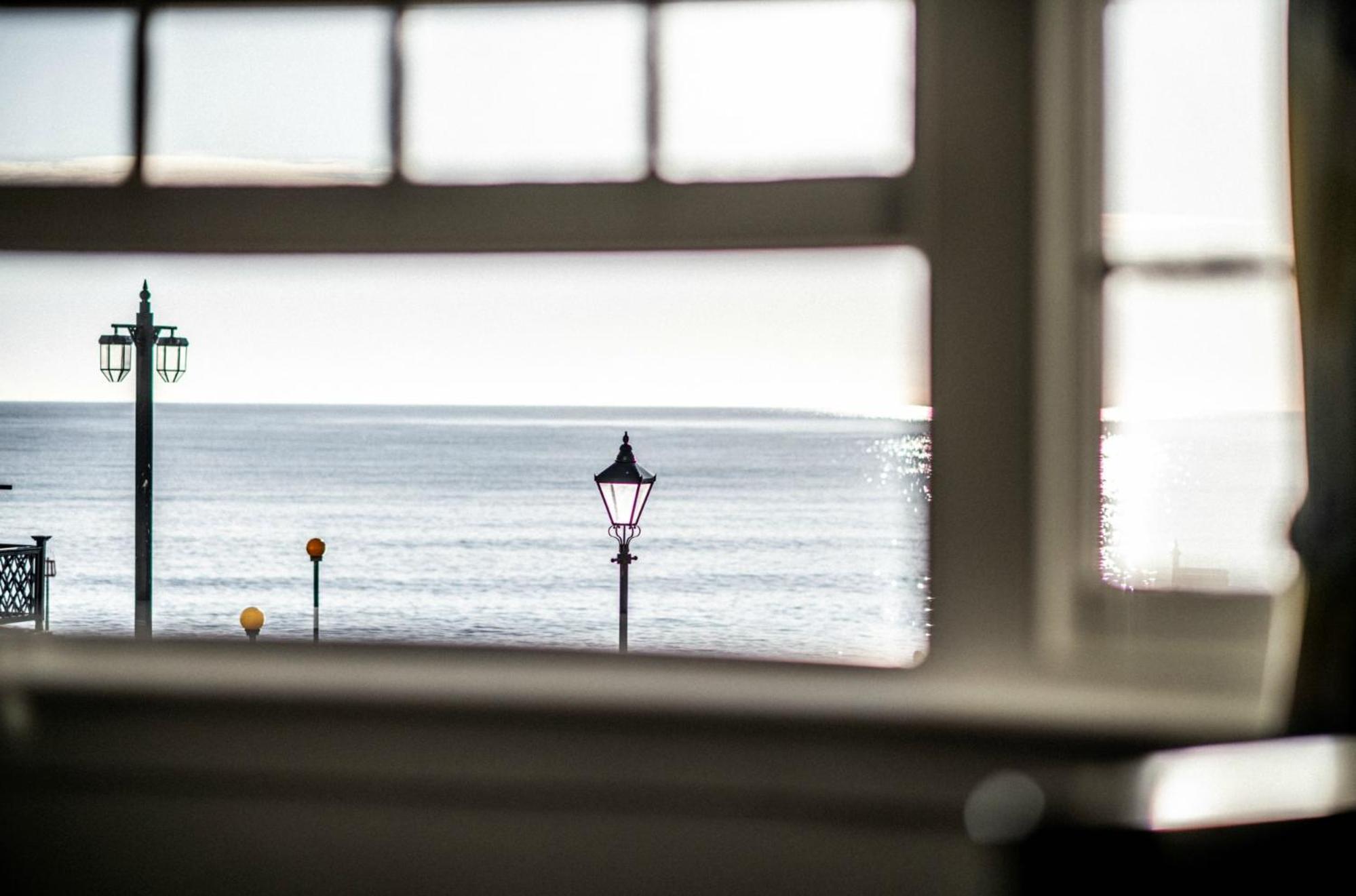 Large Double or Twin Room with Sea View photo 3