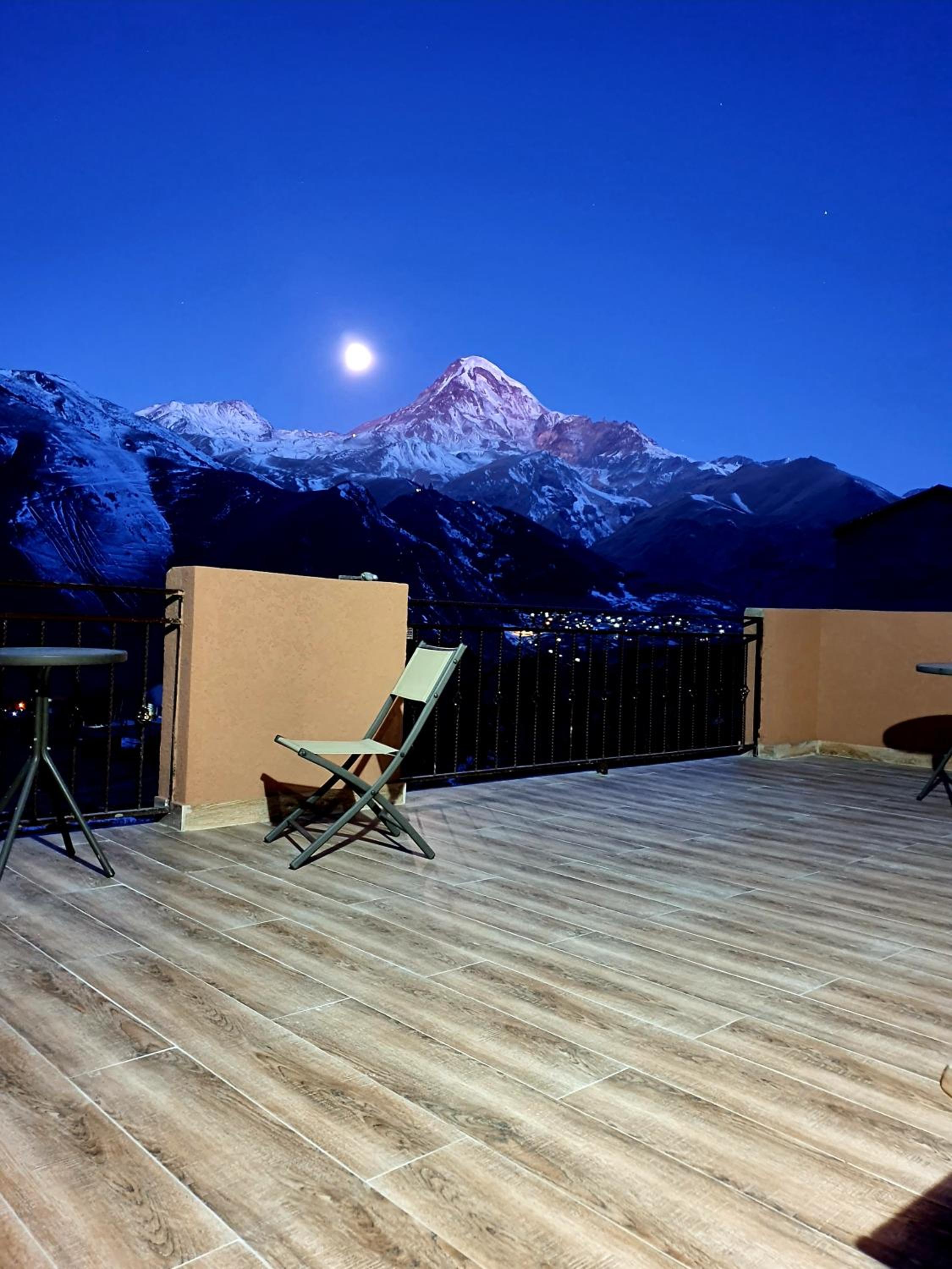 Double Room with Mountain View