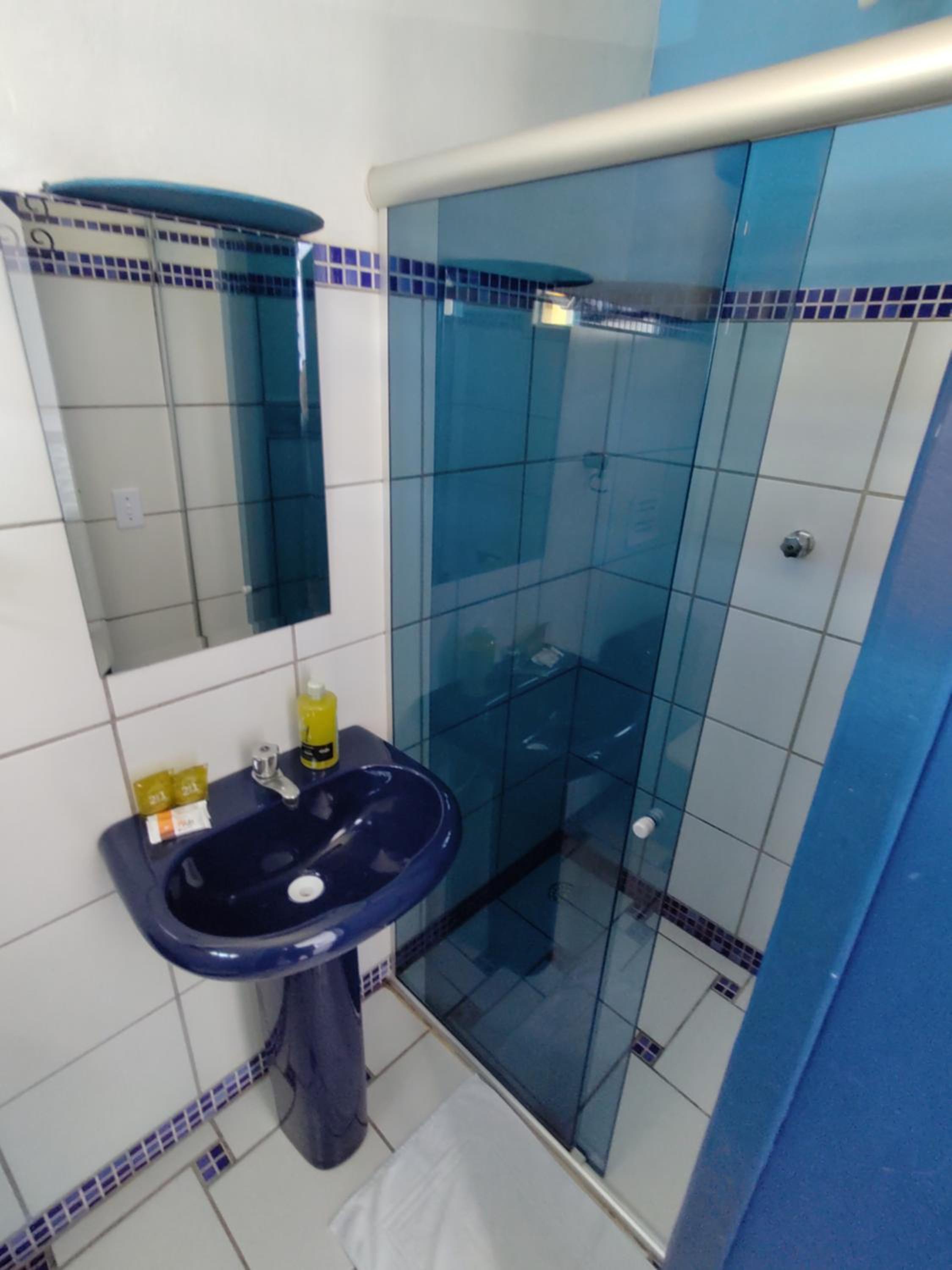 Standard Suite - Photo 2