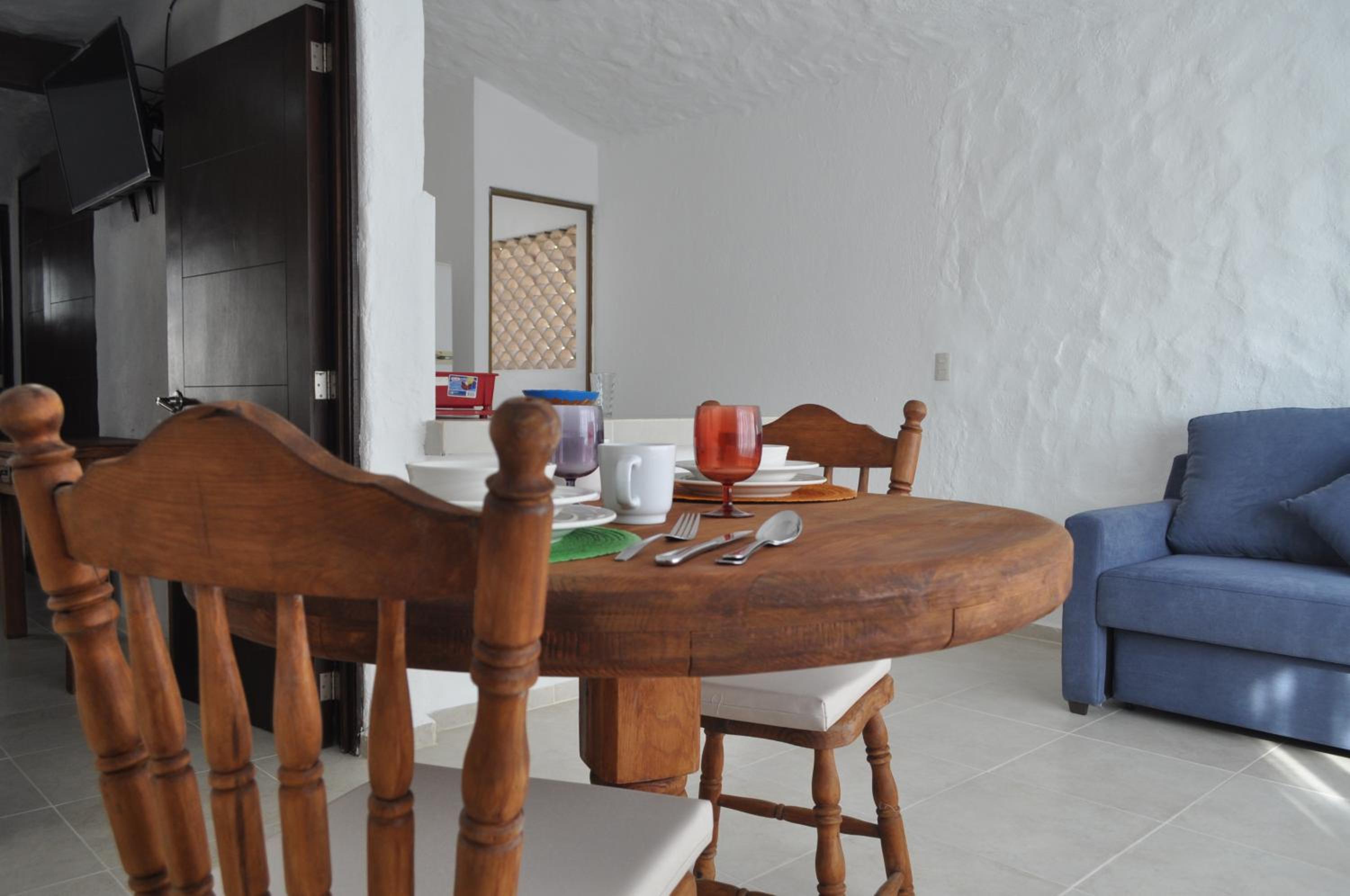 Penthouse Suite - Photo 16