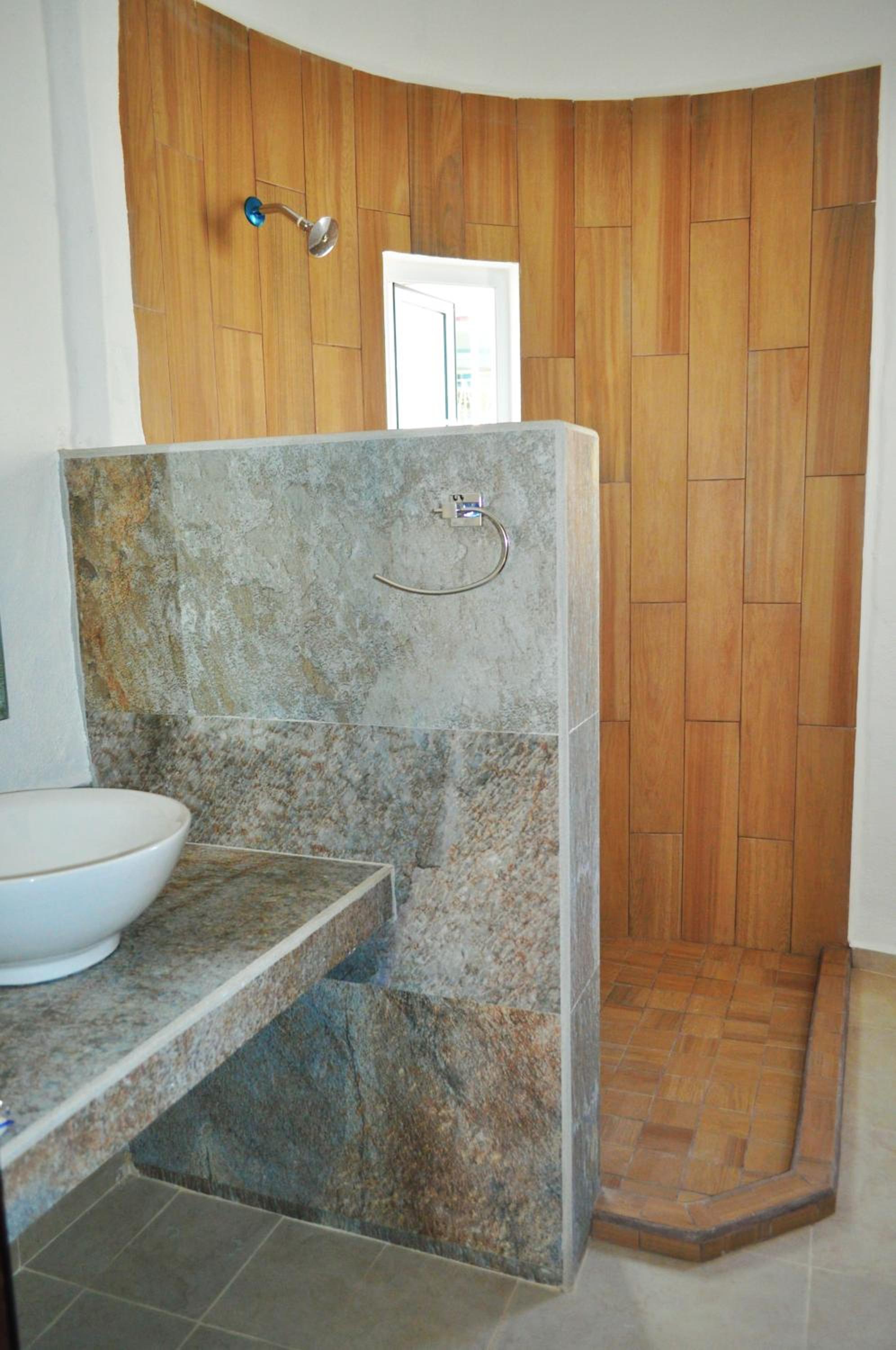 Standard Room - Photo 13