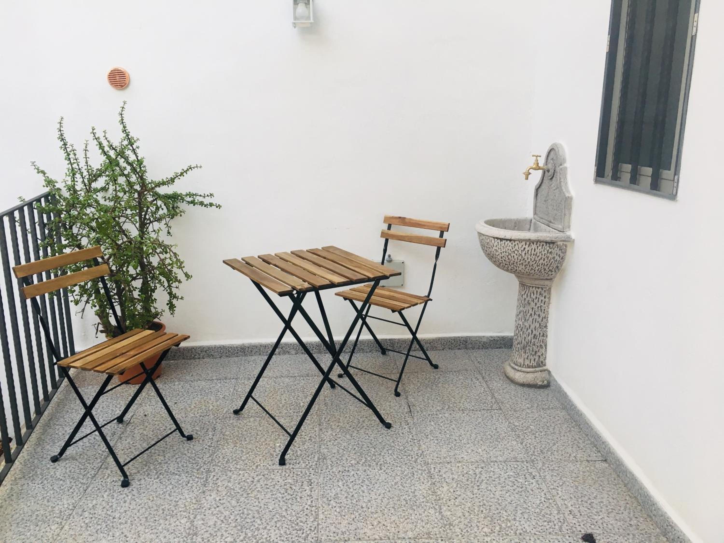 One-Bedroom Apartment - Photo 15