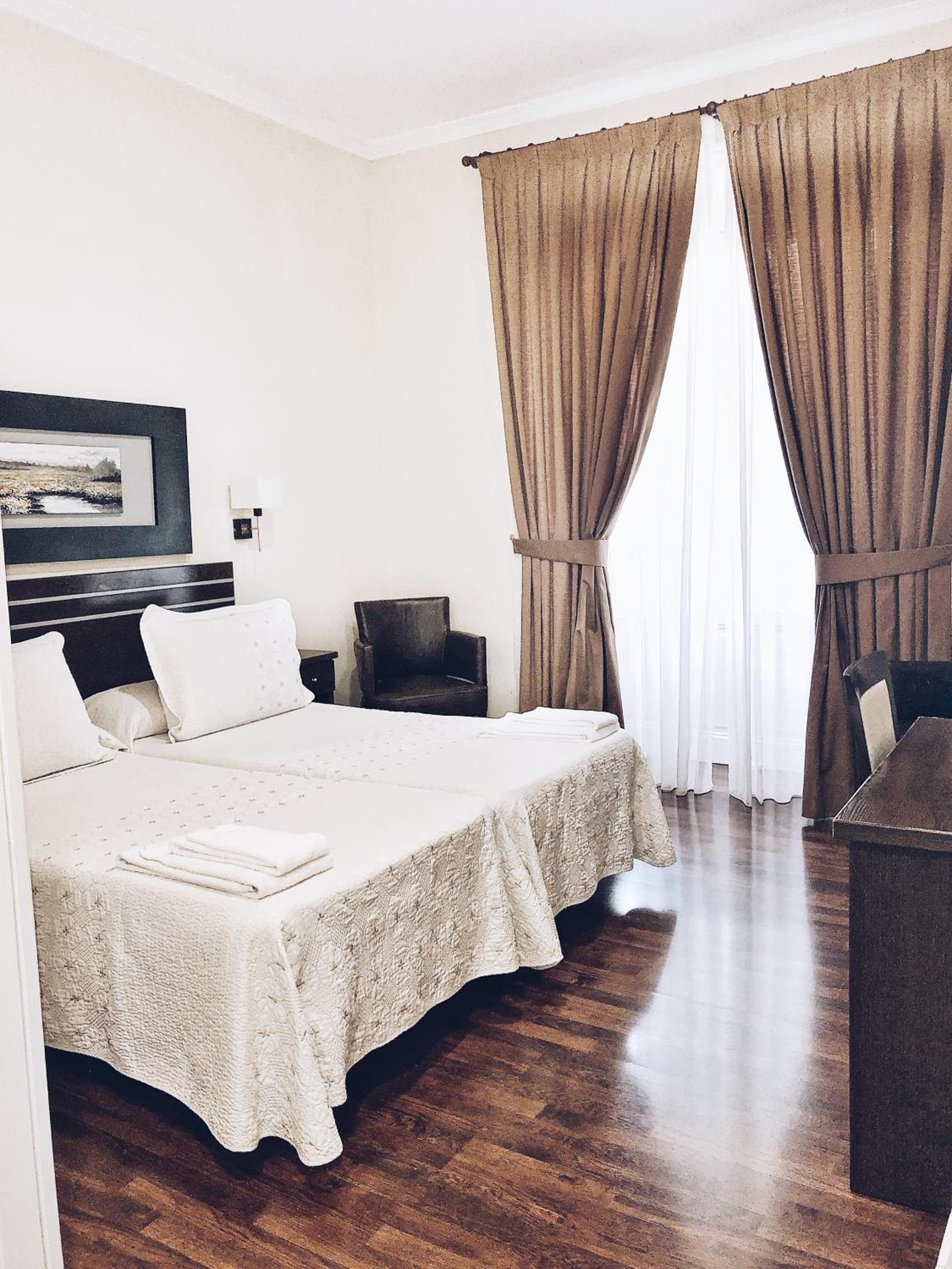 Double or Twin Room - Photo 1