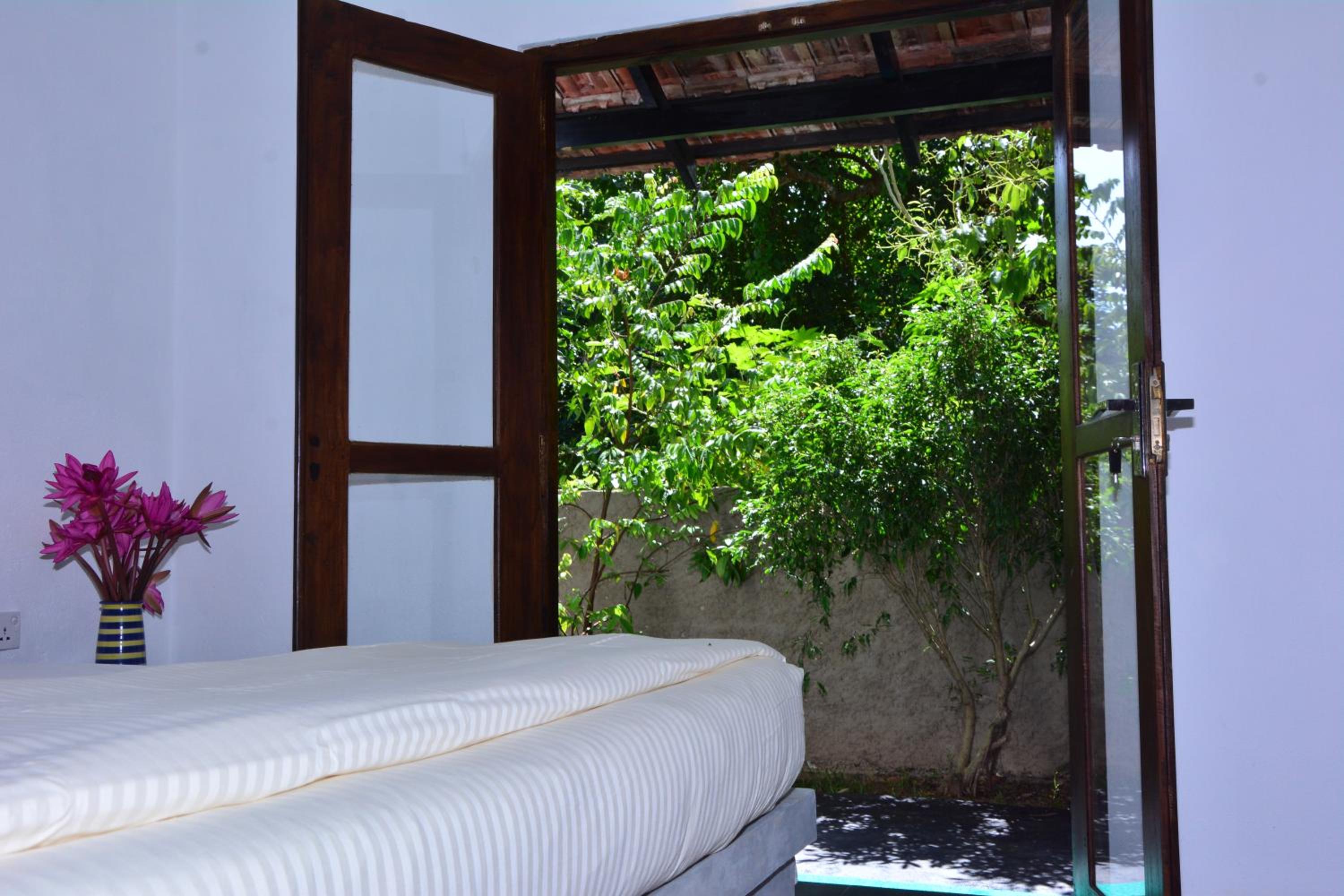 Apartment with Garden View photo 3