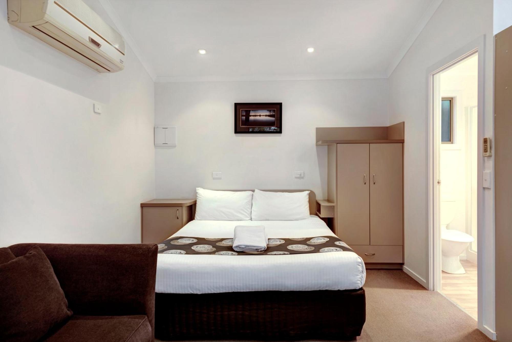 Standard Studio Cabin  - Photo 1