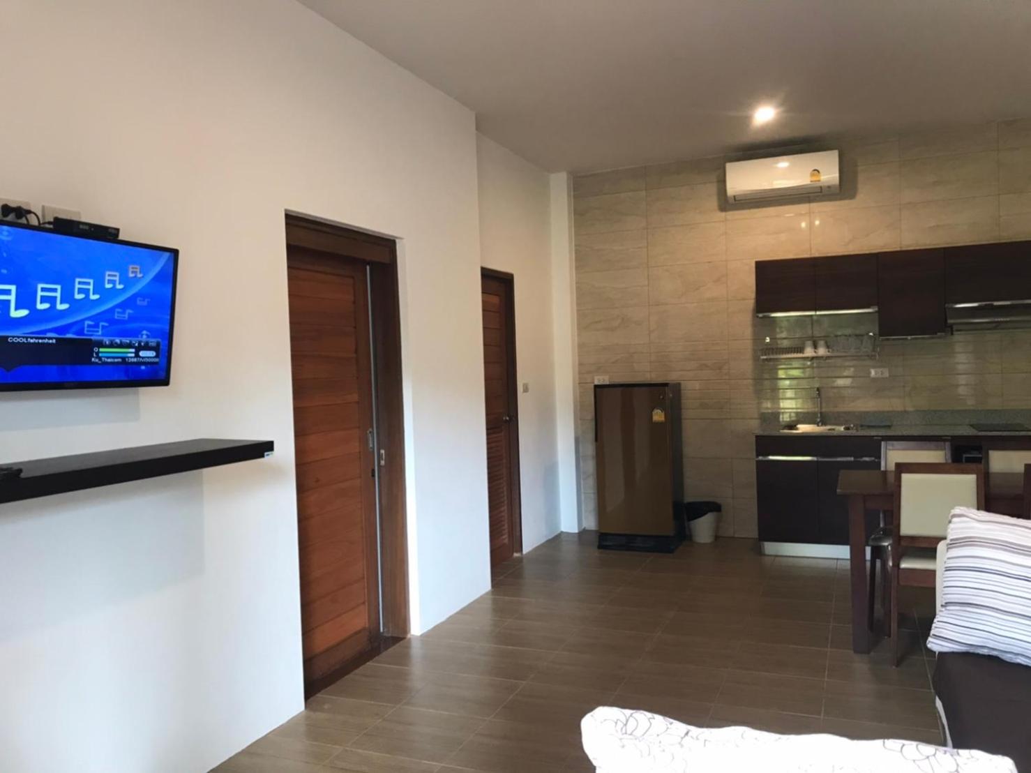 Two-Bedroom Villa with Pool View photo 3