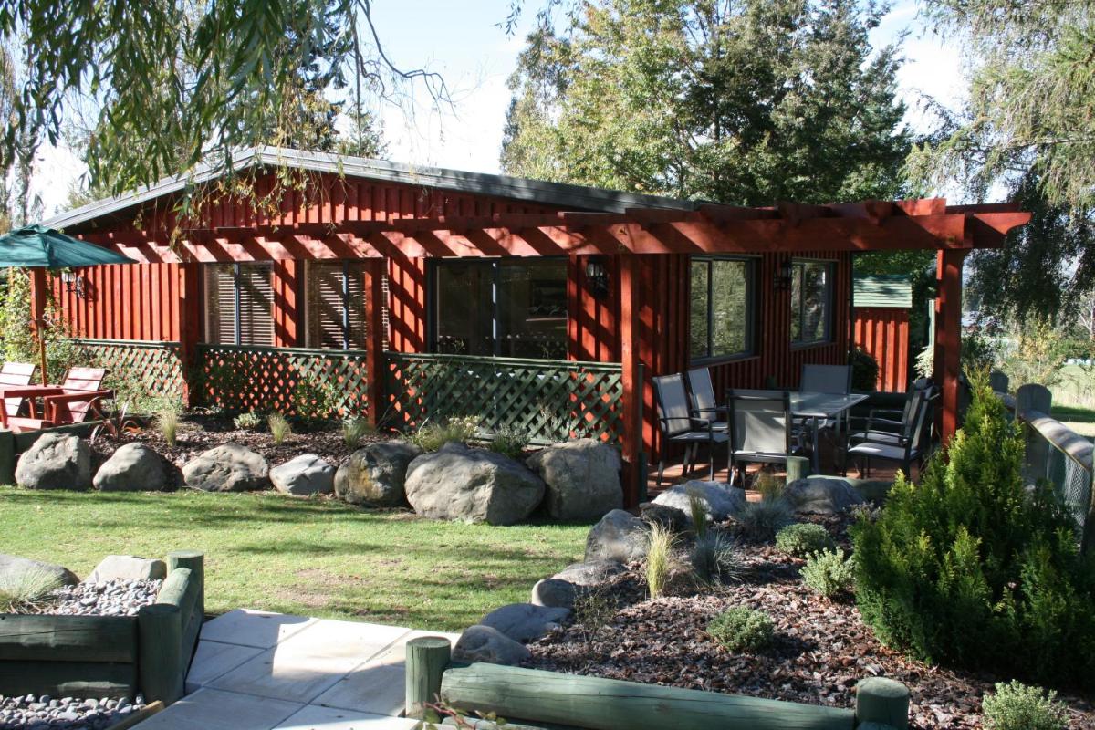 Three-Bedroom Bungalow with Spa Bath photo 3