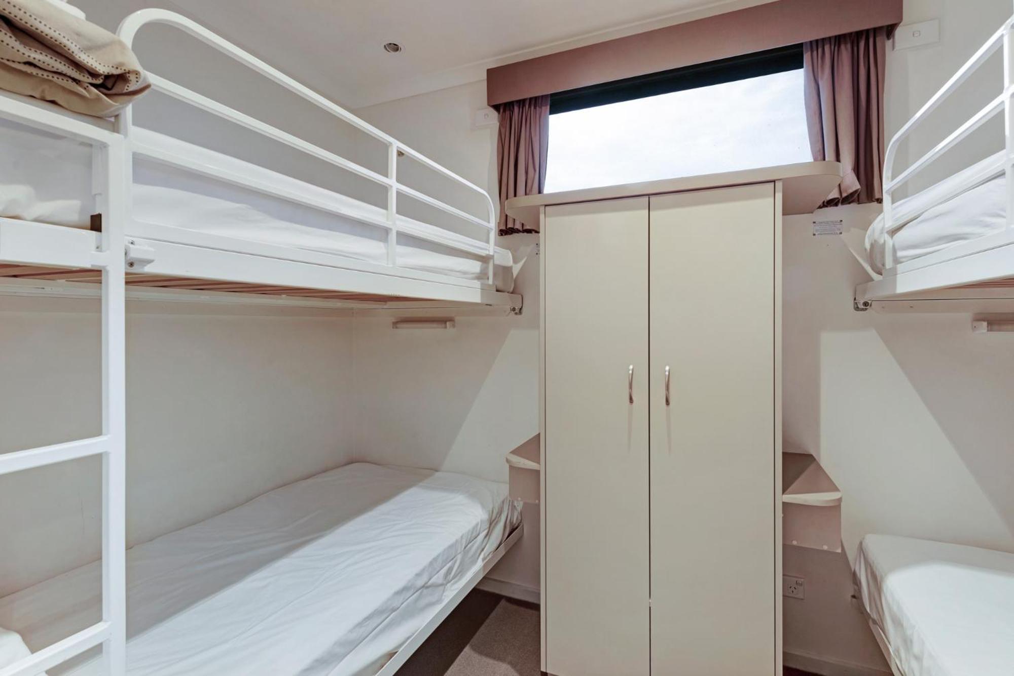 Standard 2 Bedroom Cabin - Photo 6