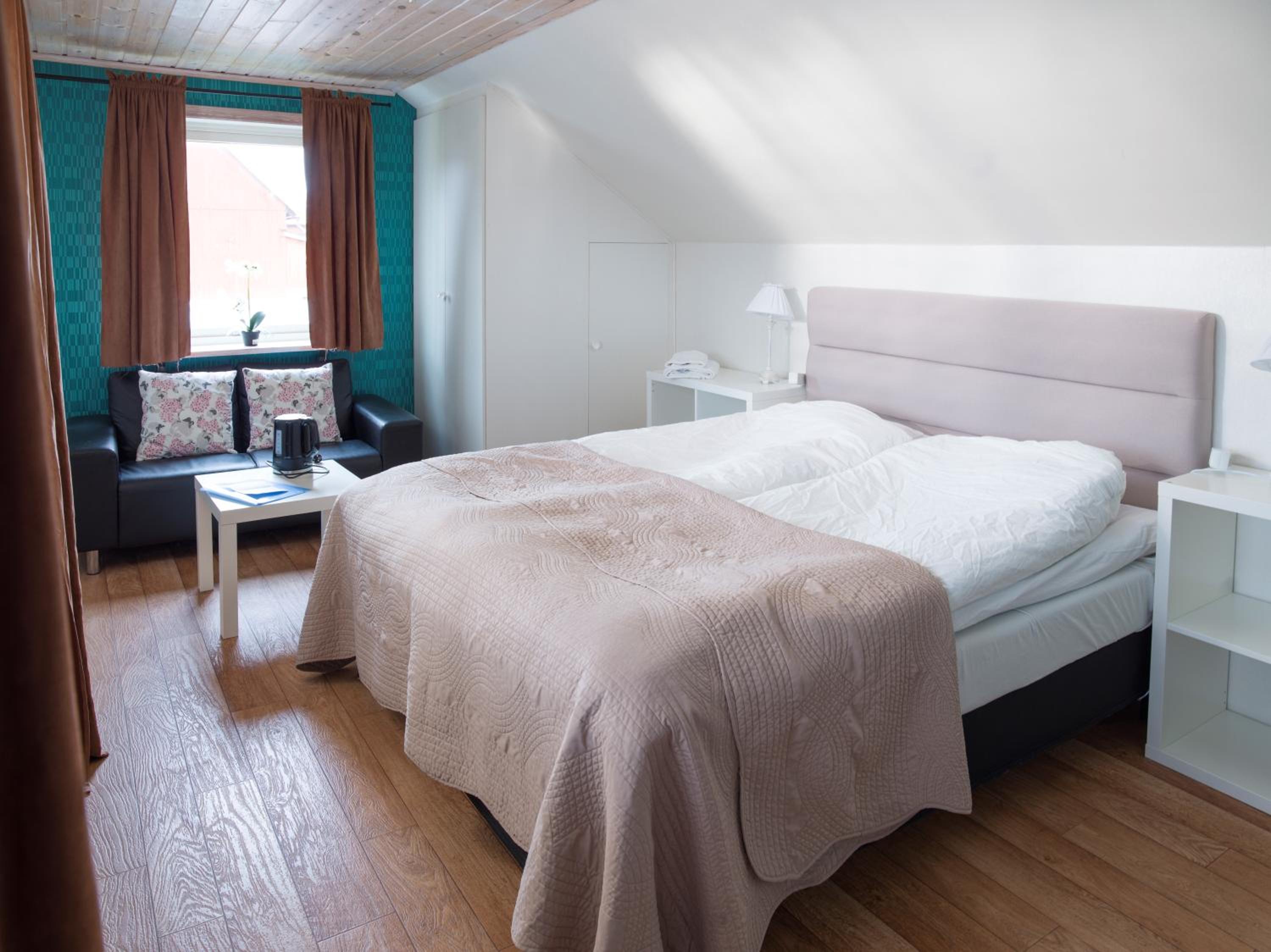 Deluxe Double Room with Balcony photo 1