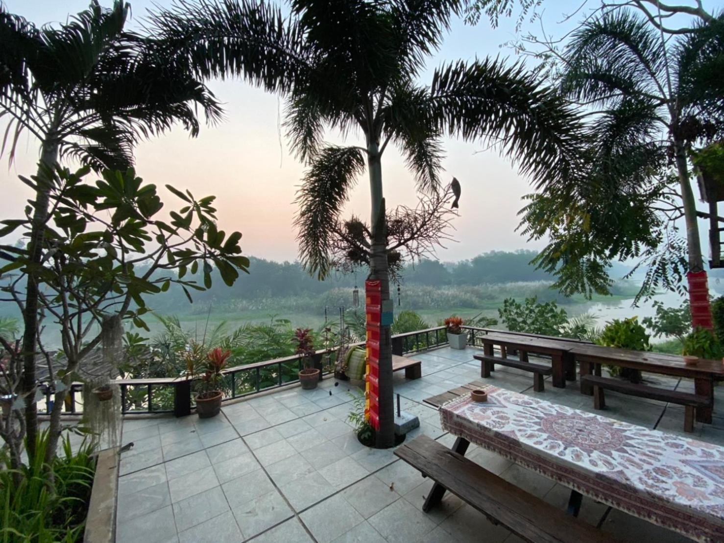 Four-Bedroom House - Photo 32