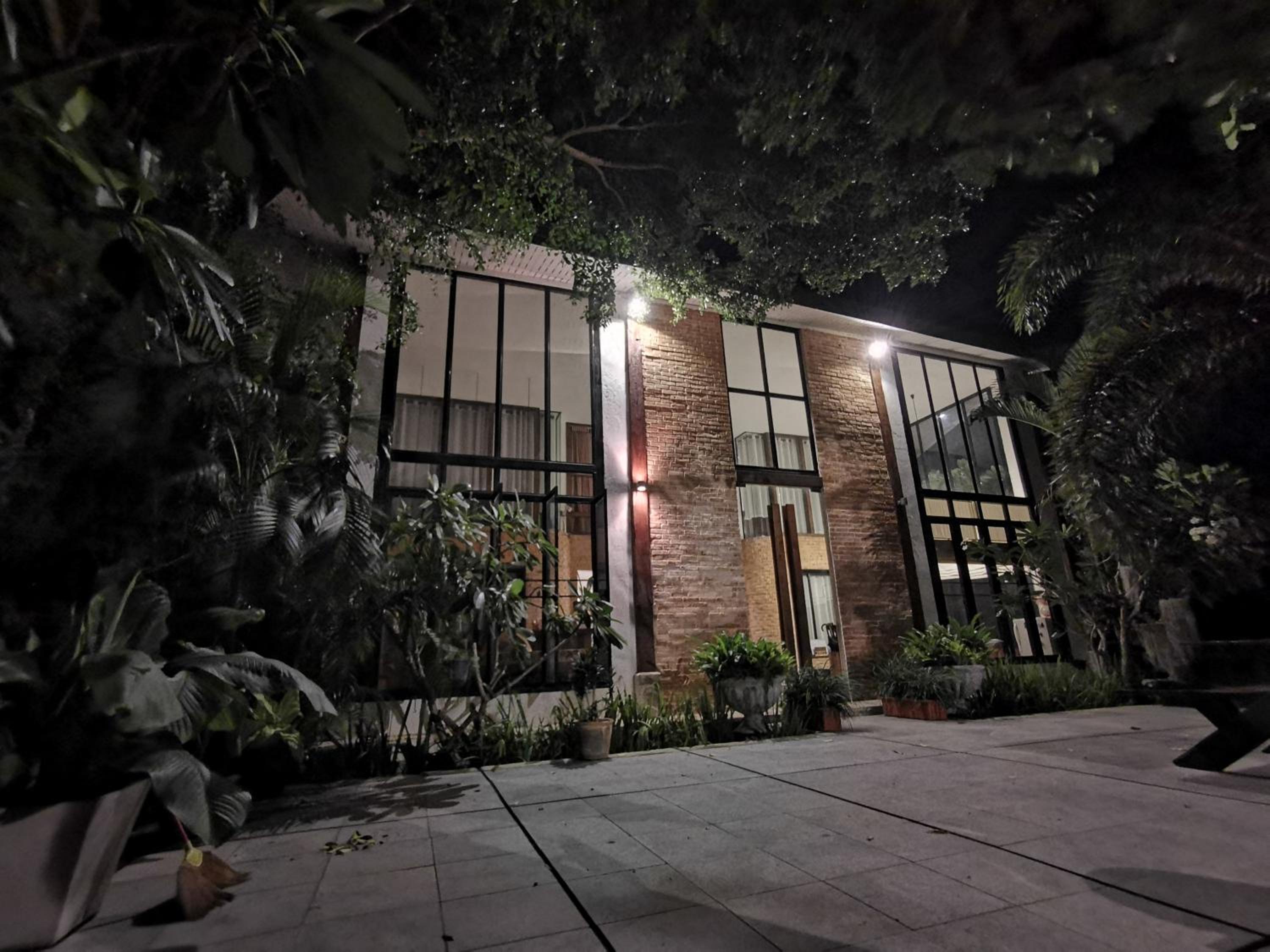 Four-Bedroom House - Photo 25