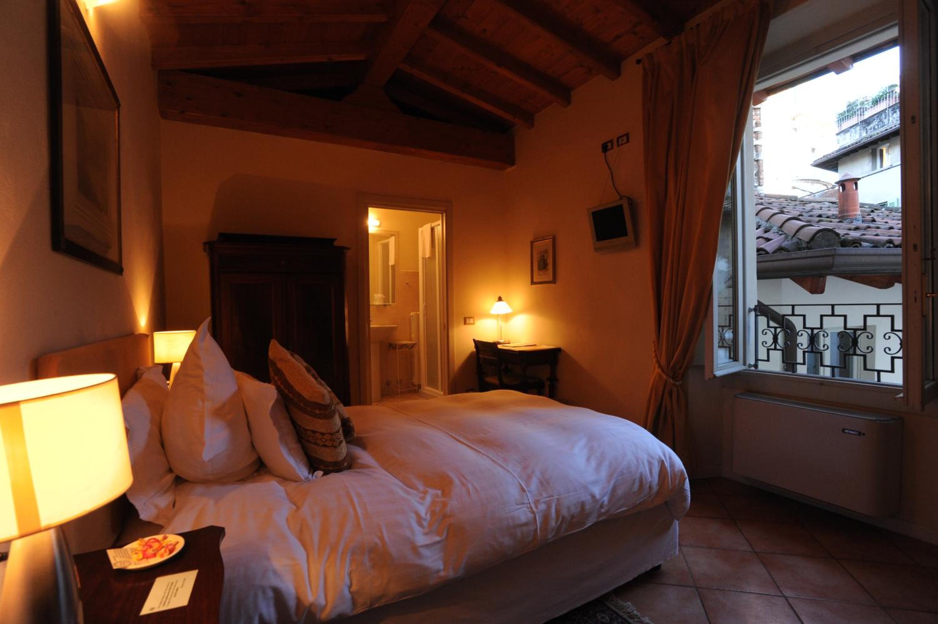 Double Room - Photo 1
